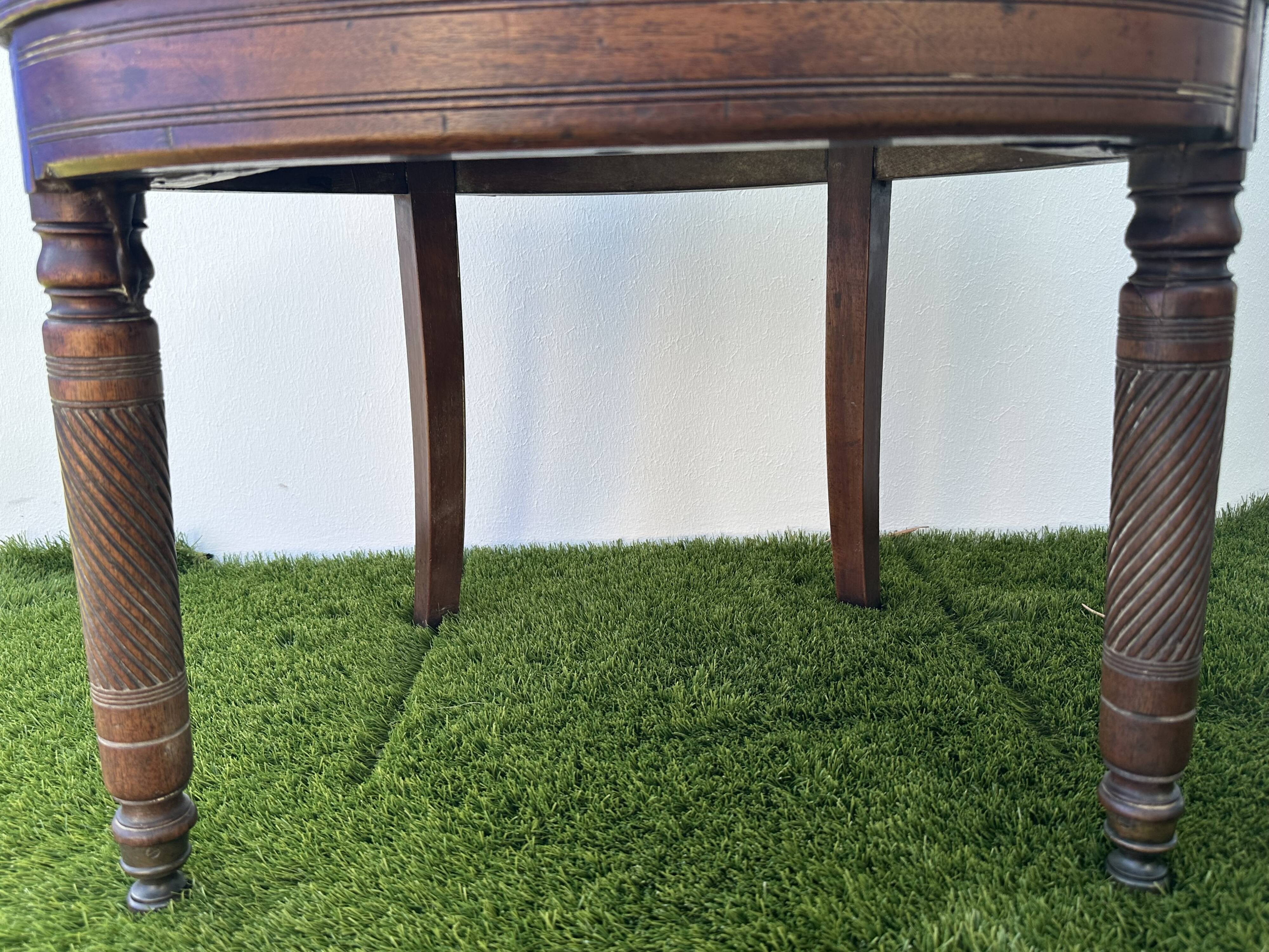 Napoleon III office chair in solid wood