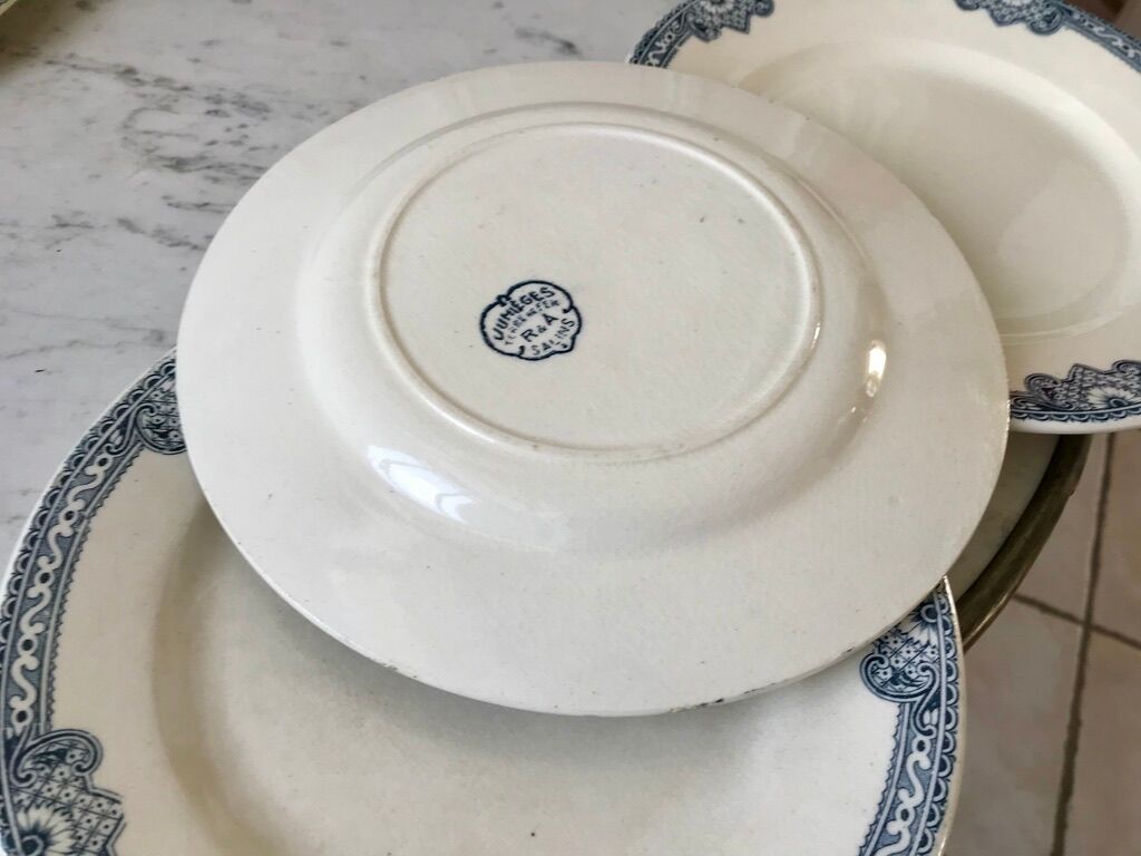 set of 8 dessert plates Terre de Fer Salins model Jumièges late nineteenth