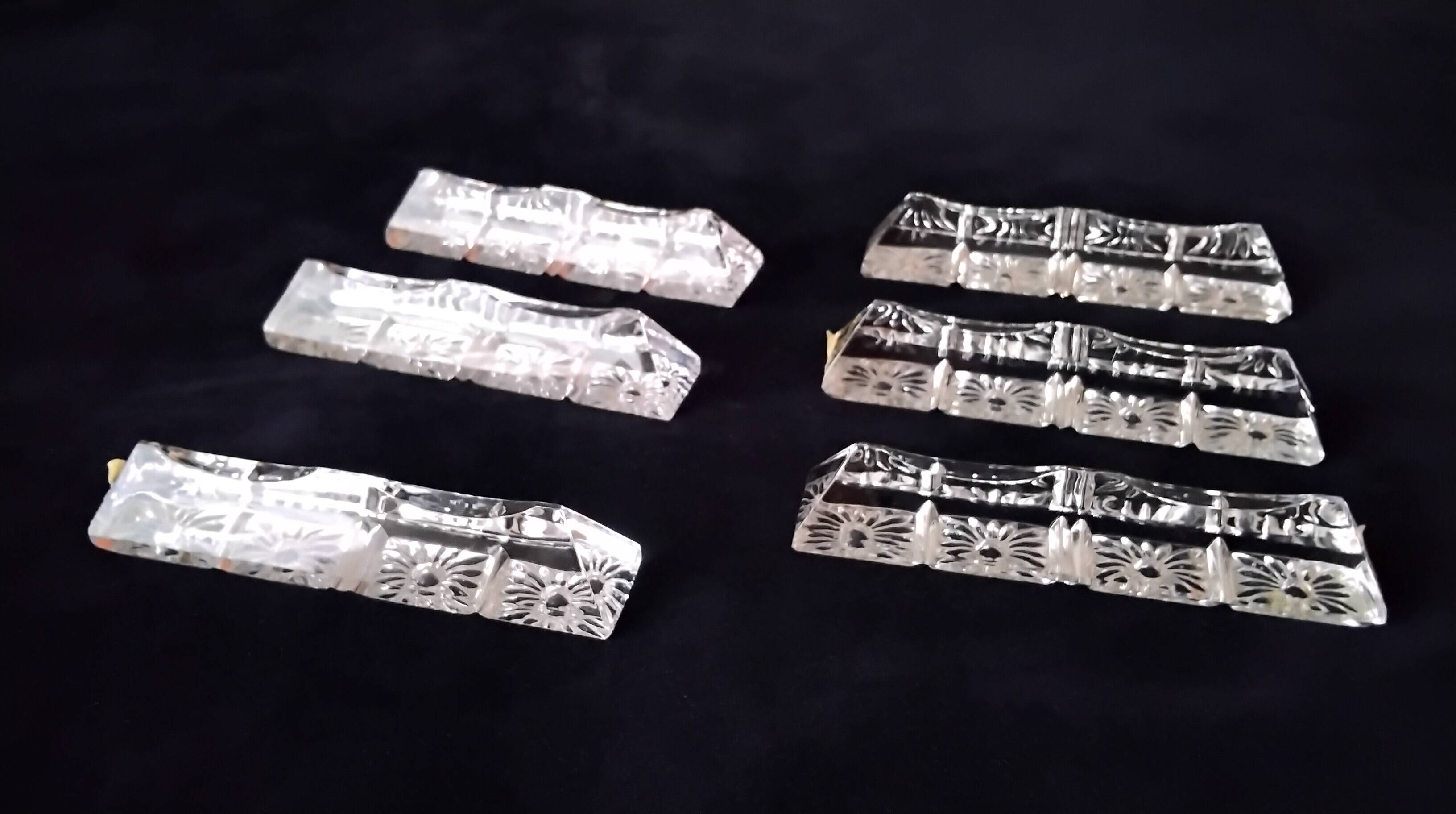 6 triangular-shaped knife rests in lead crystal