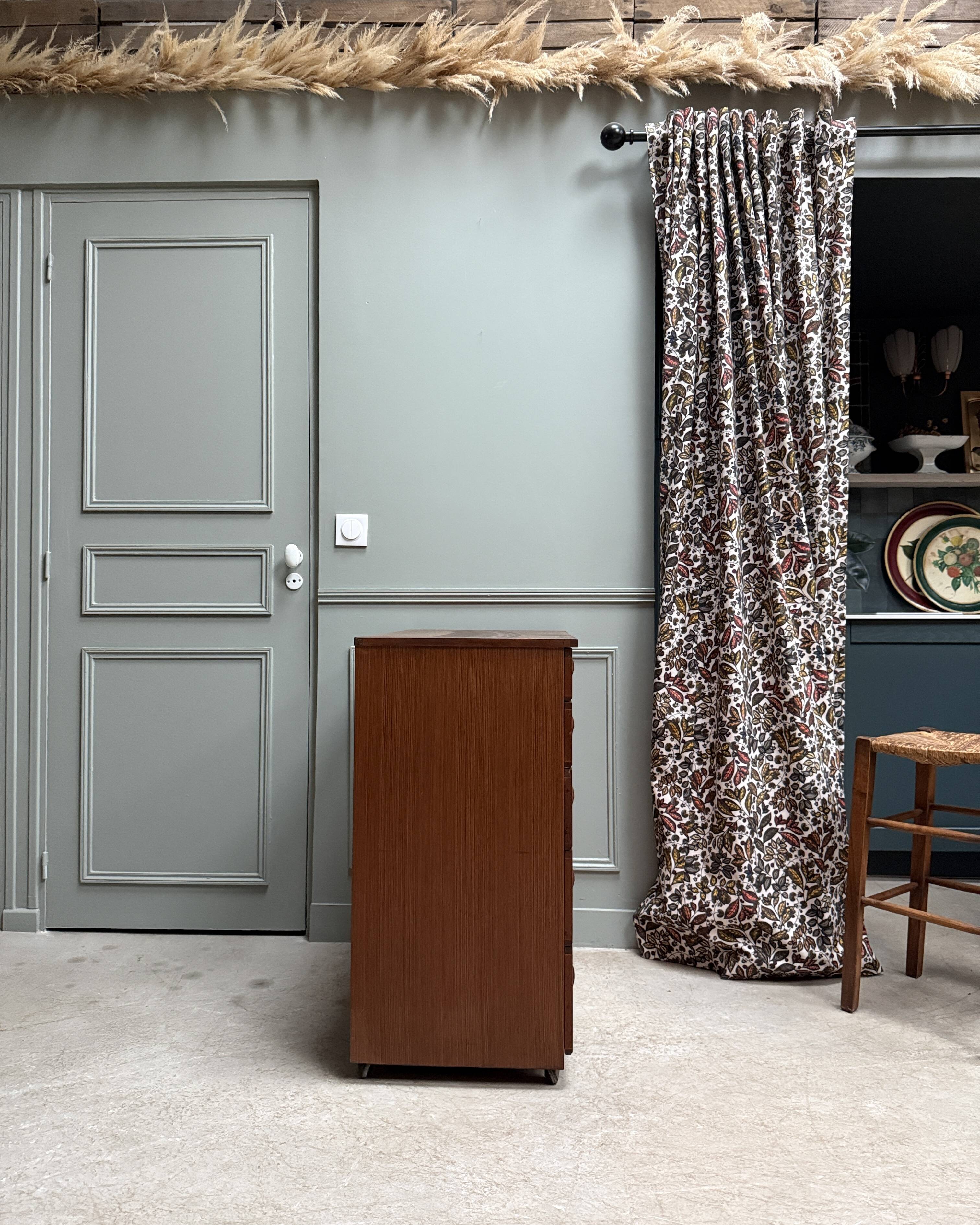 Scandinavian commode Schreiber