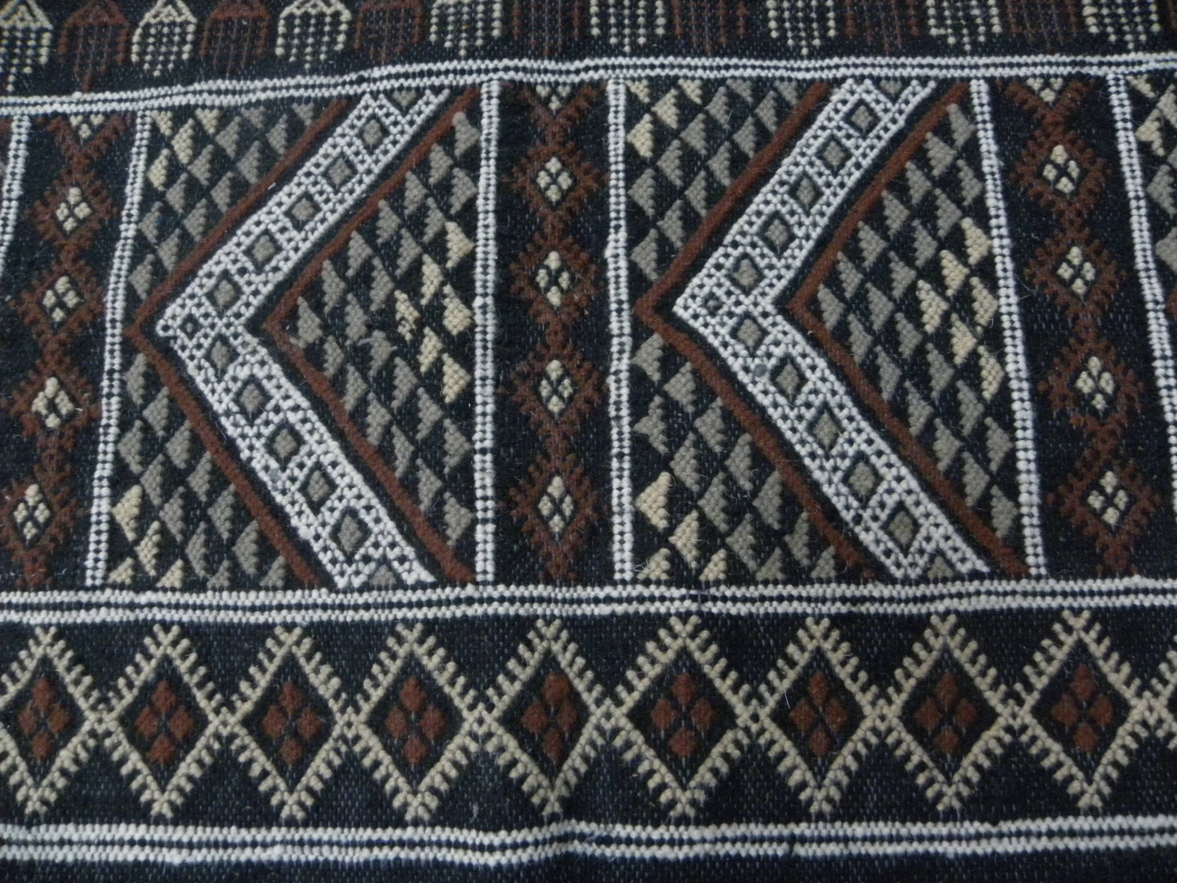 Vintage Berber Carpet Black and Beige Authentic Design Chic Ethnic Style
