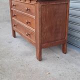 Oak chest of drawers