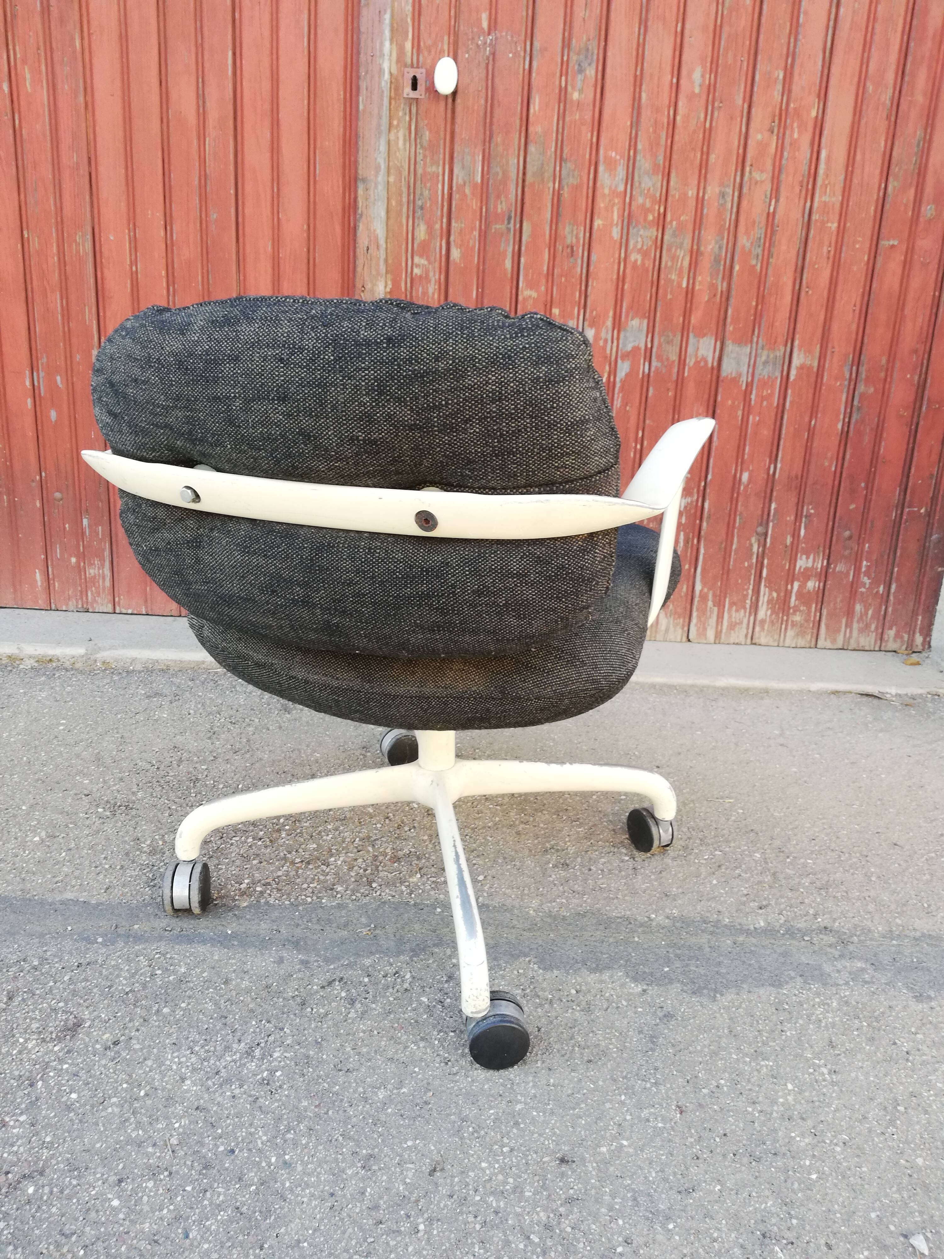 Armchair on wheels by Morrison & Hannah edition Knoll