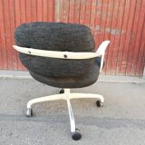 Armchair on wheels by Morrison & Hannah edition Knoll
