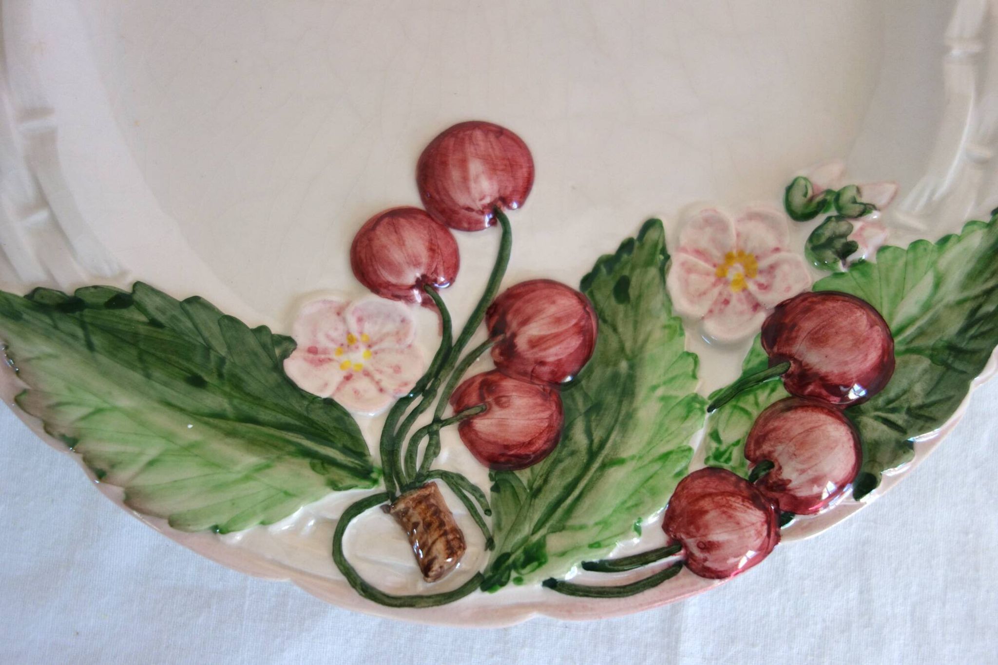 Cherry slip plate signed Francesco Guarino, 1970s