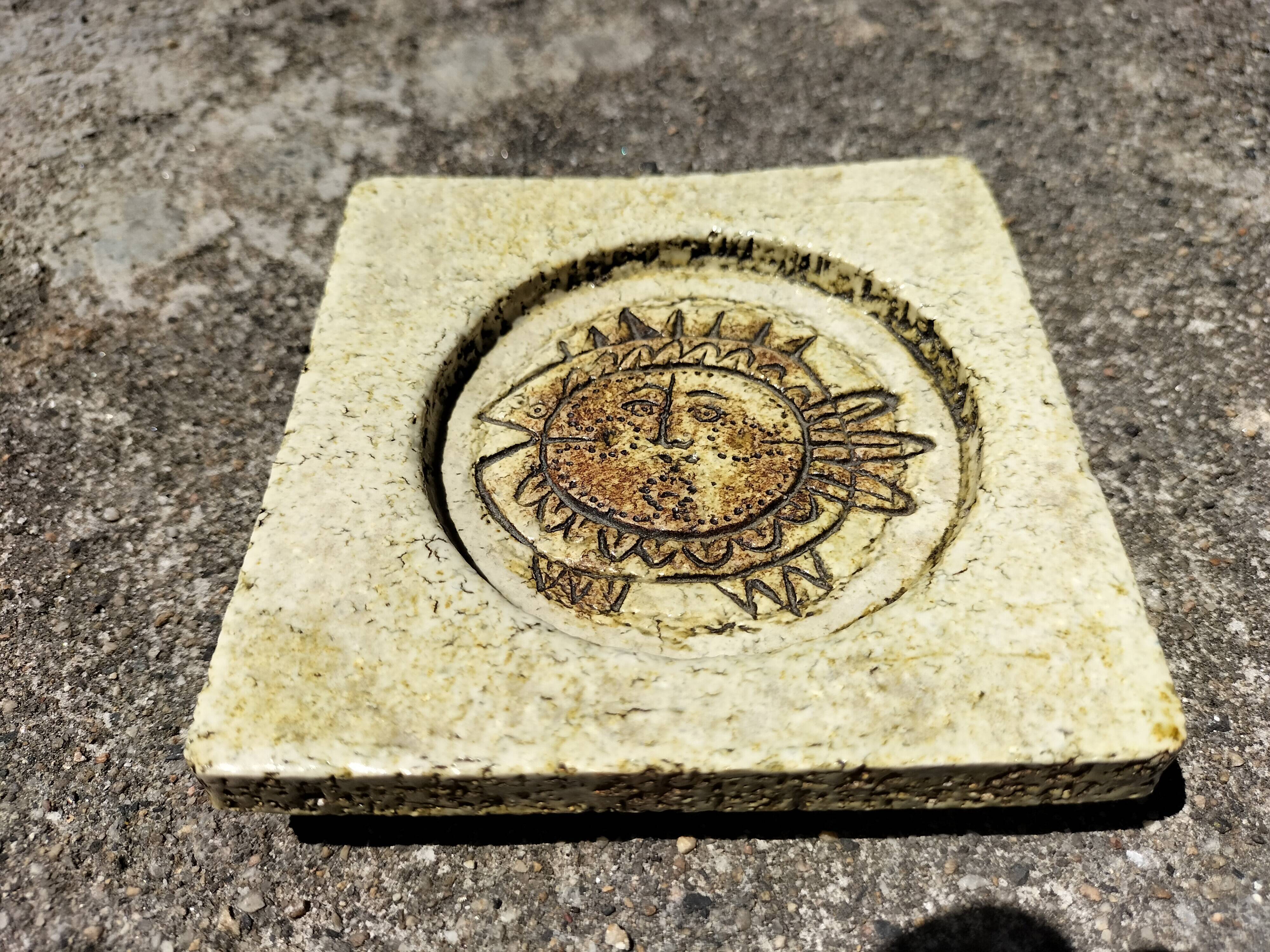 Empty pocket by Roger  Capron