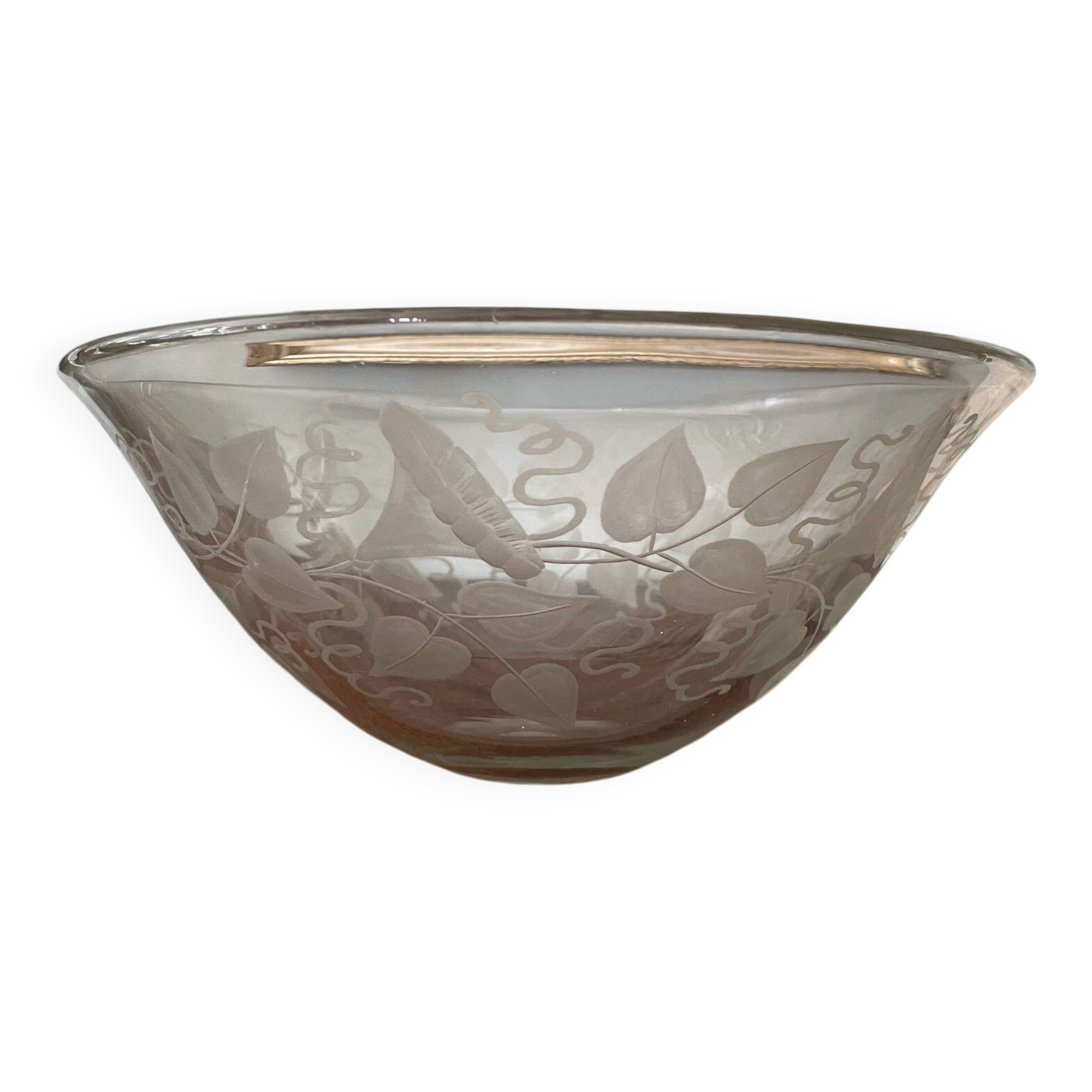 Antique bowl or salad bowl in engraved crystal, floral motif, signed "Delvaux P"