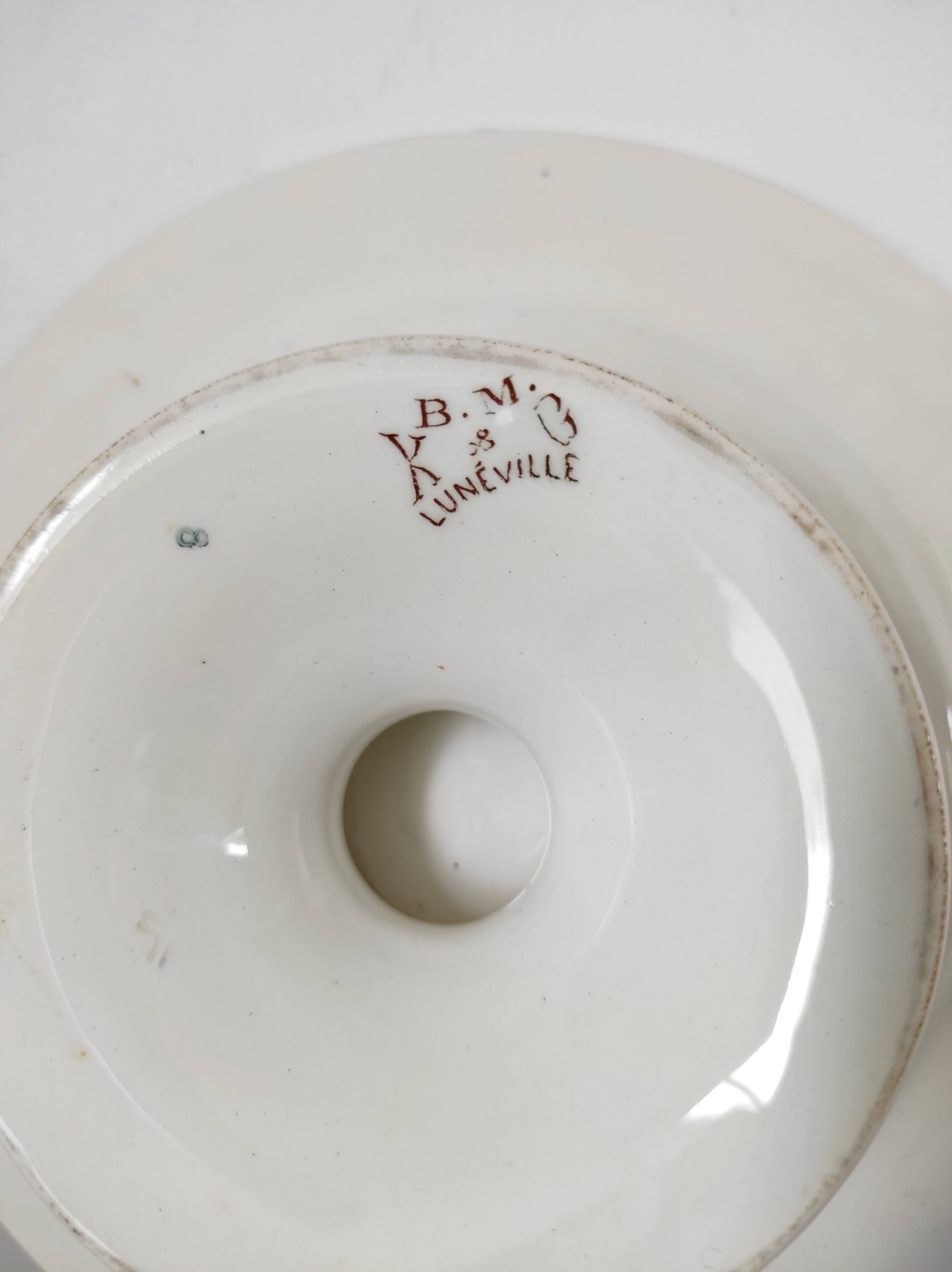 Dish with heel K&g Lunéville