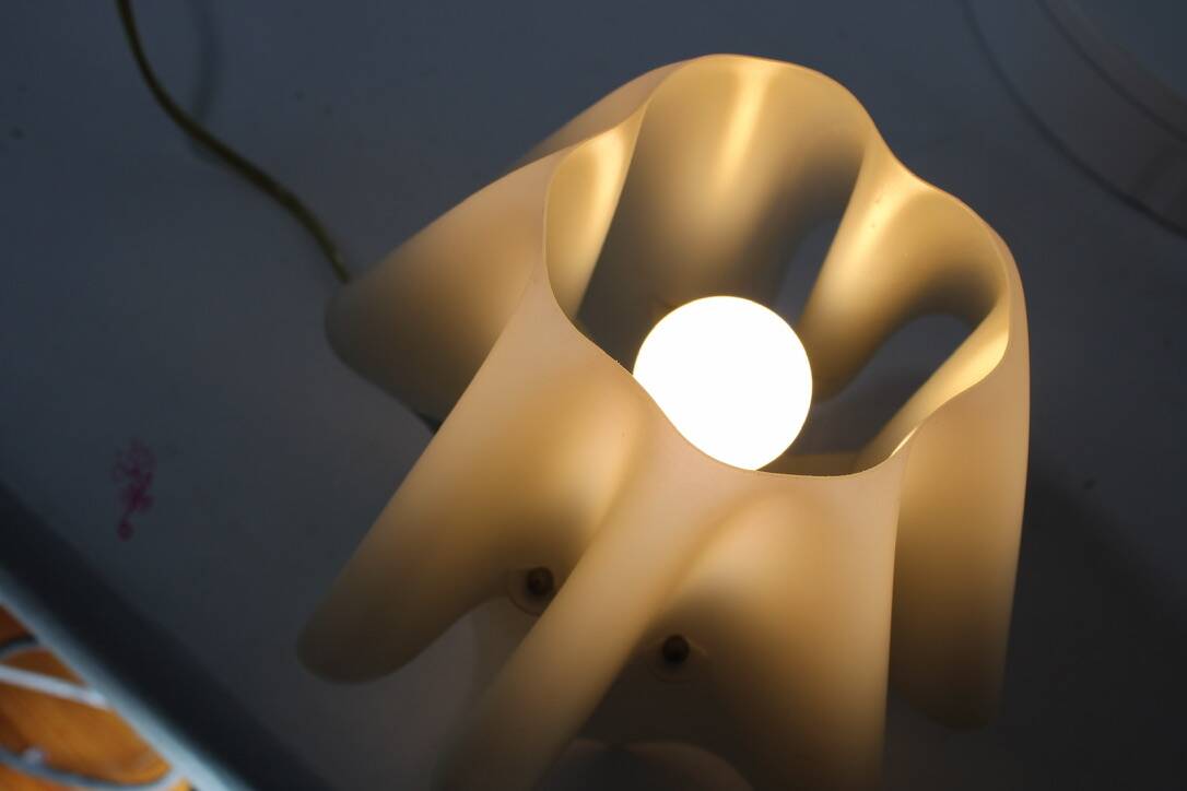 Slamp lamp Francesco Paretti design scarf 1990