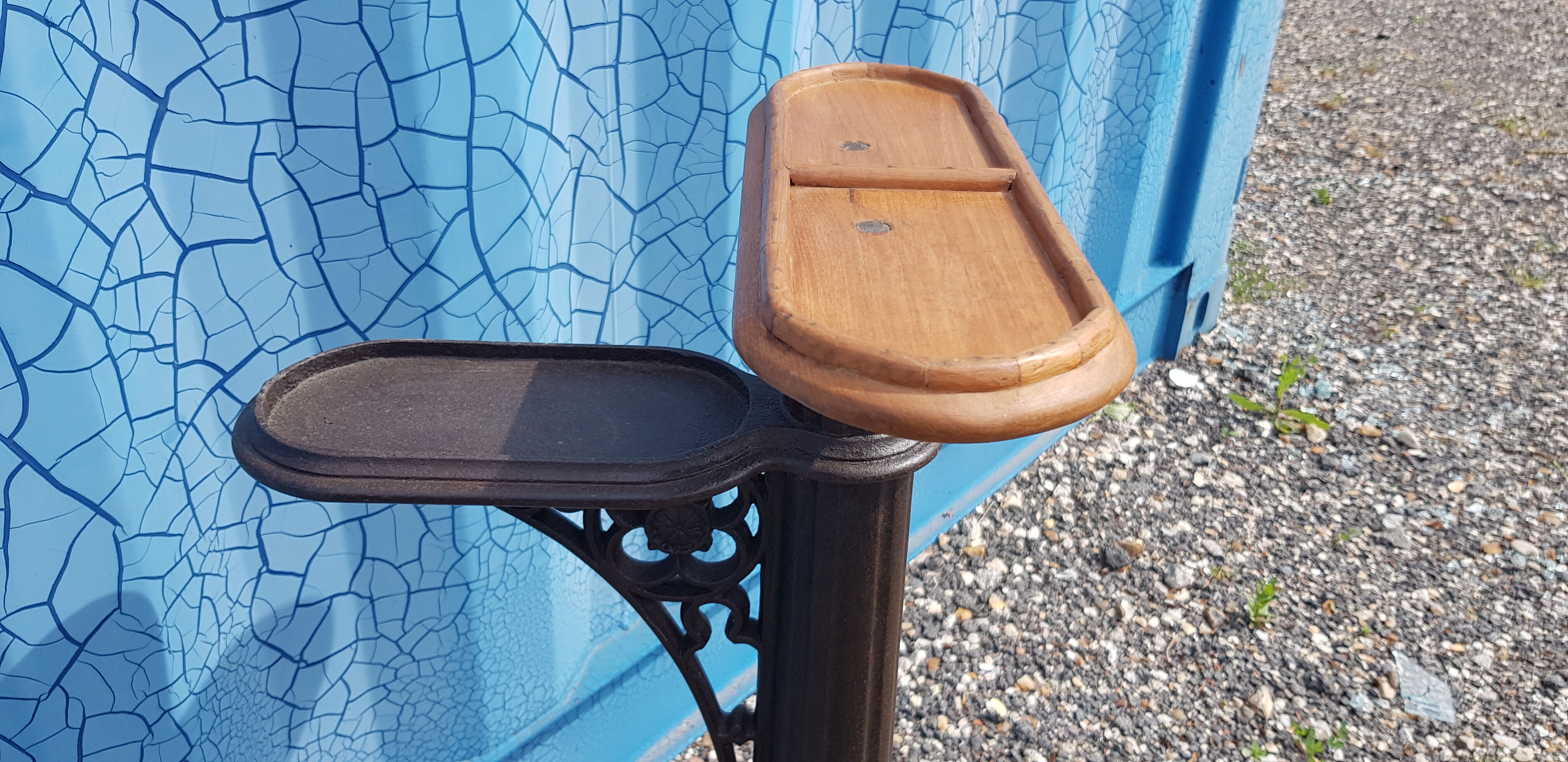 Console en fonte et tek