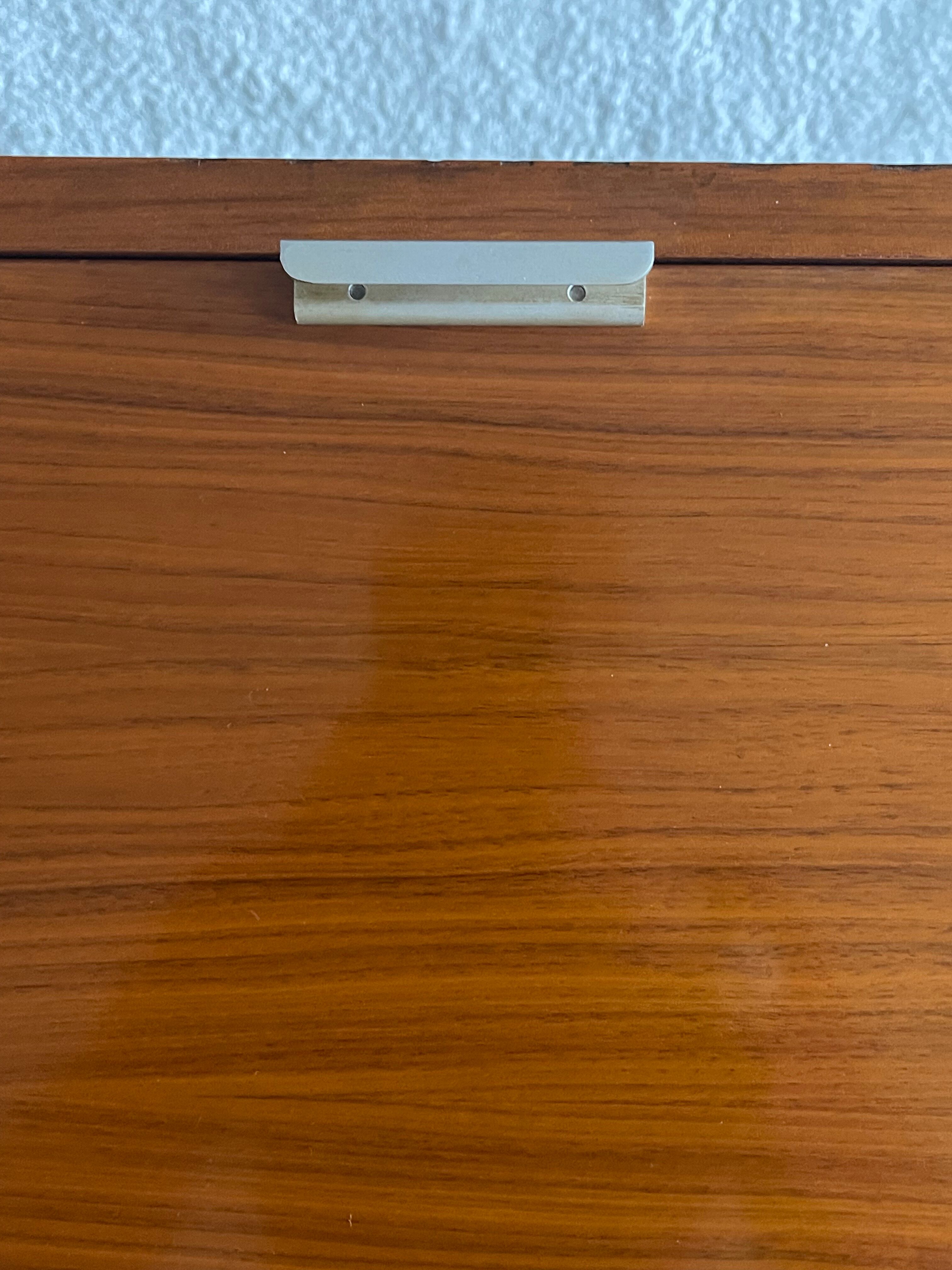 George Nelson modular system library CSS by Mobilier International