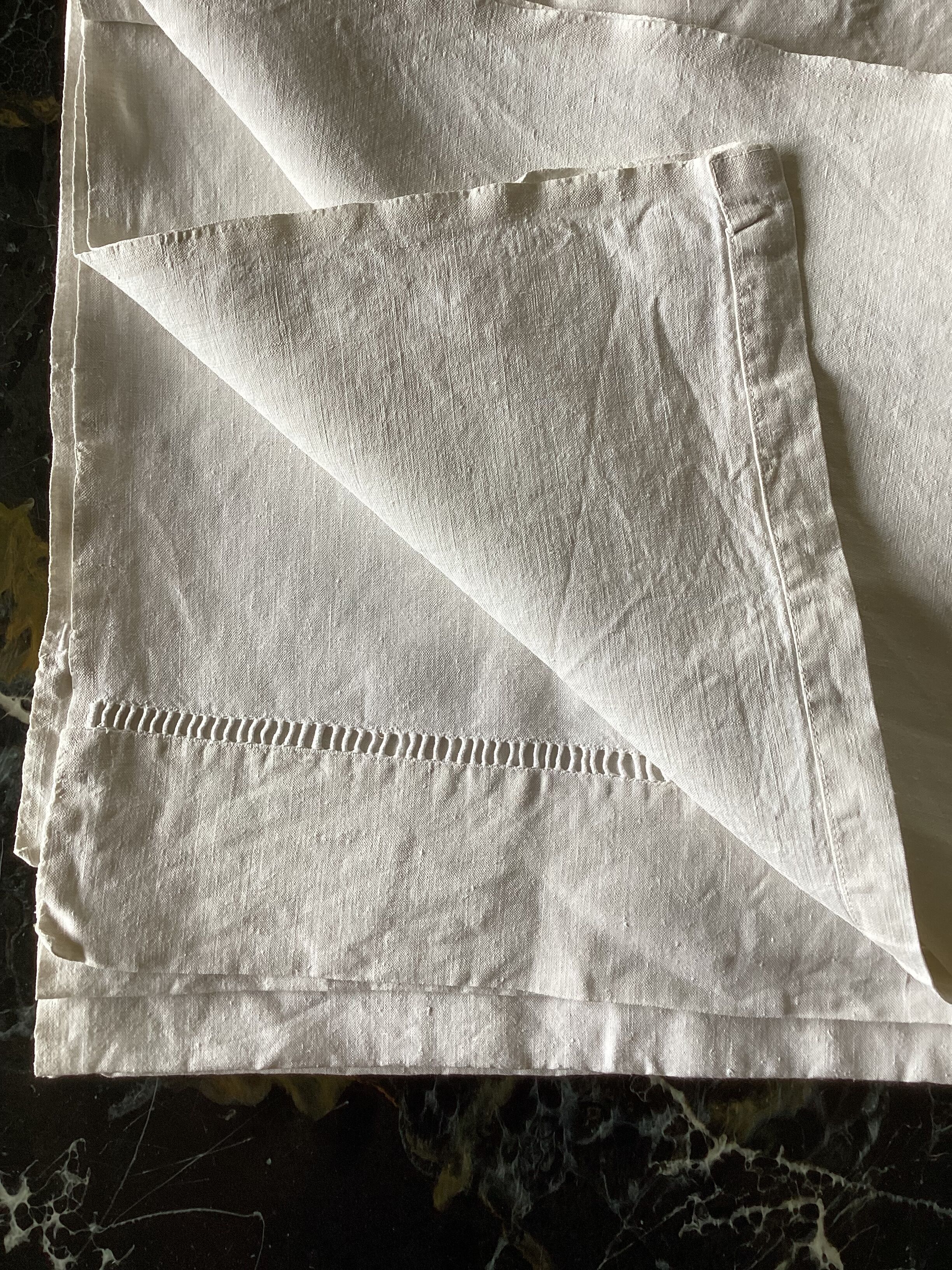 Old wool/cotton sheet dimensions: height -260cm- width -225cm-