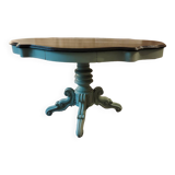 Violin table