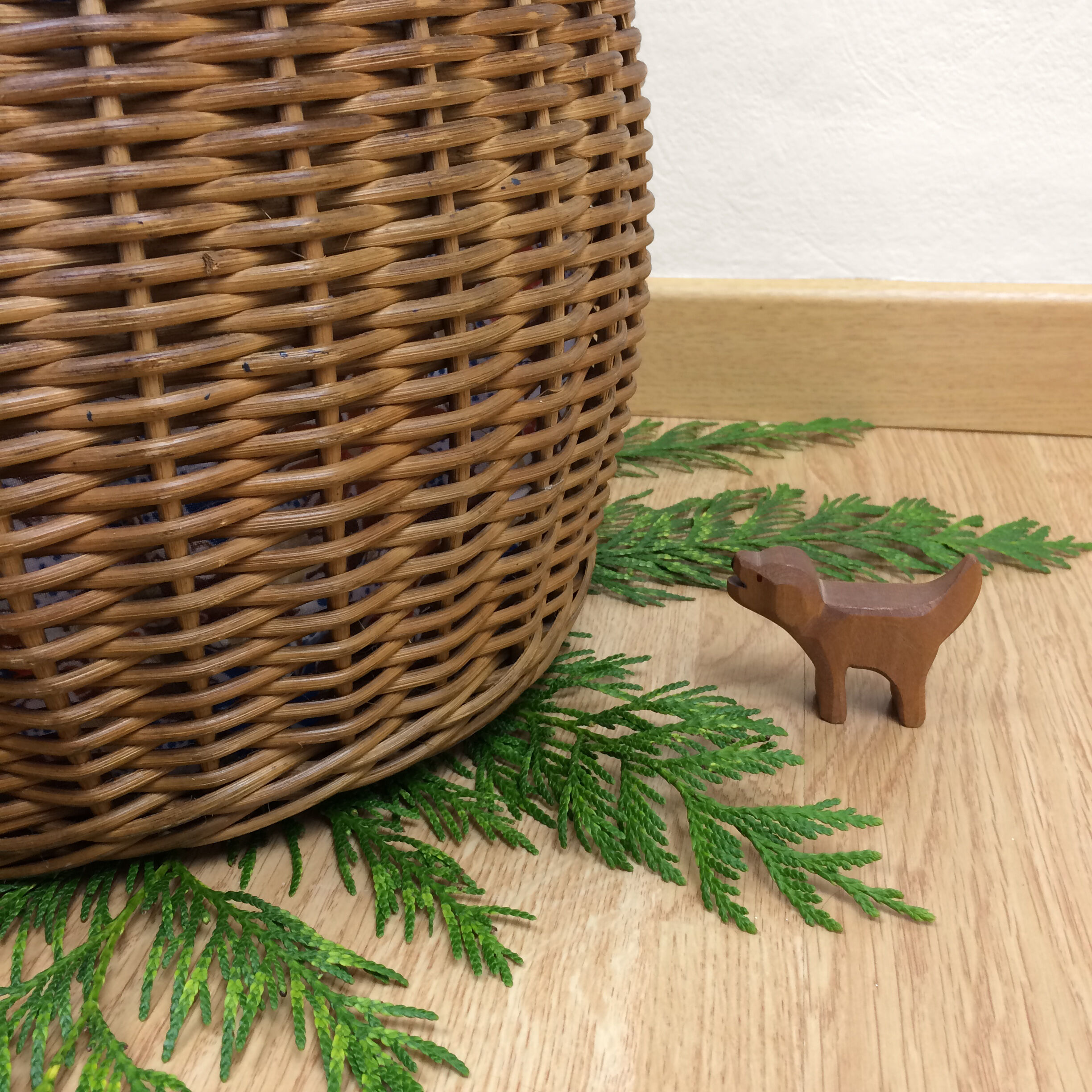 Wicker ball basket