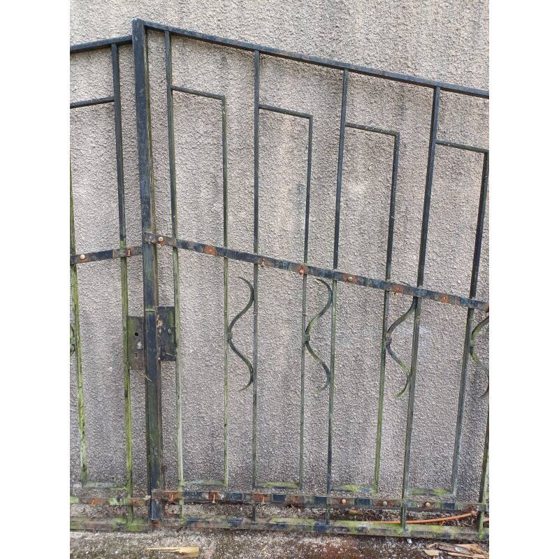 Wrought iron gate with 2 leaves