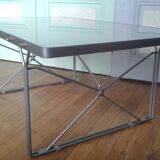 Moment coffee table