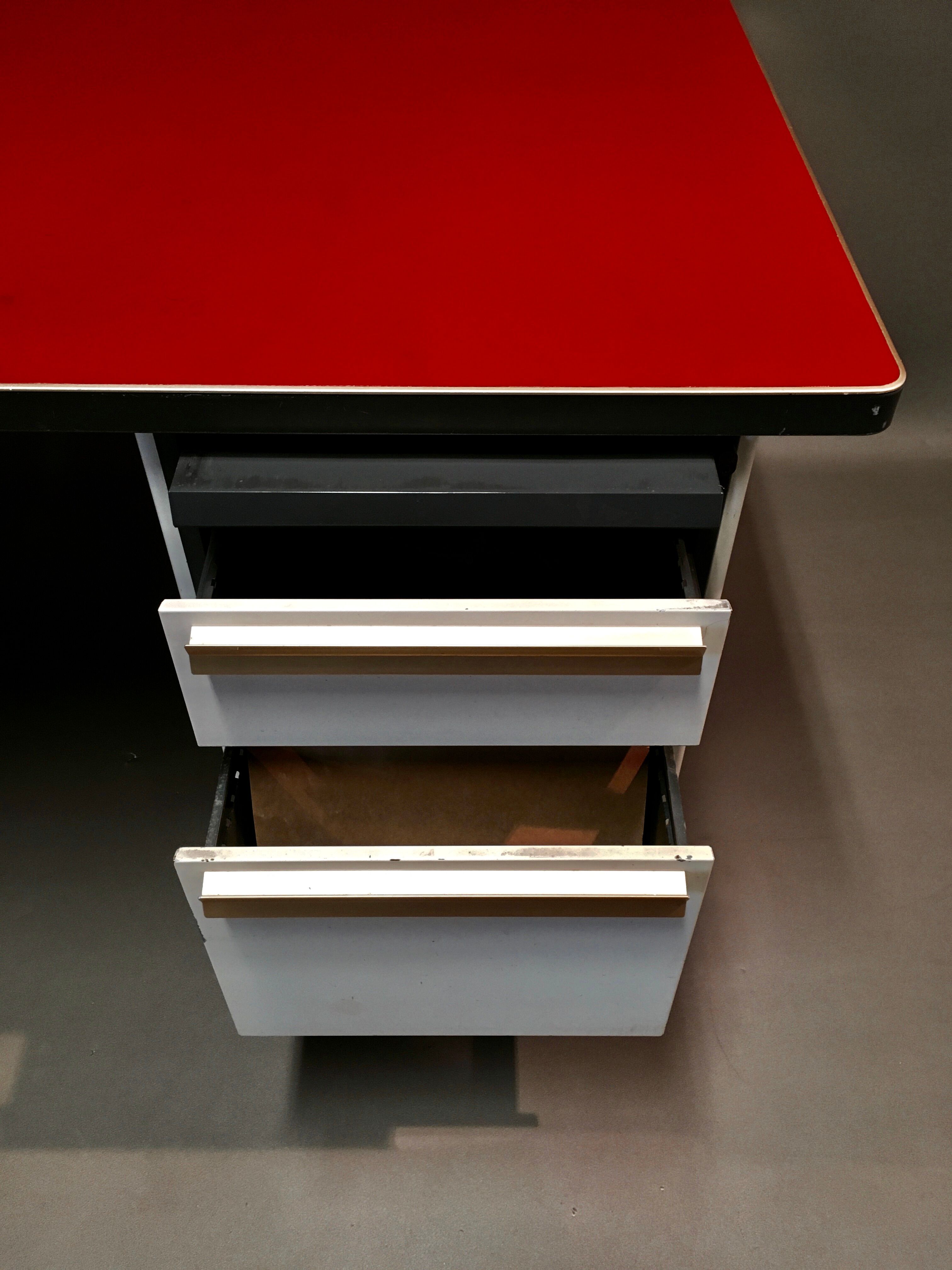 Metal industrial office Strafor 1950