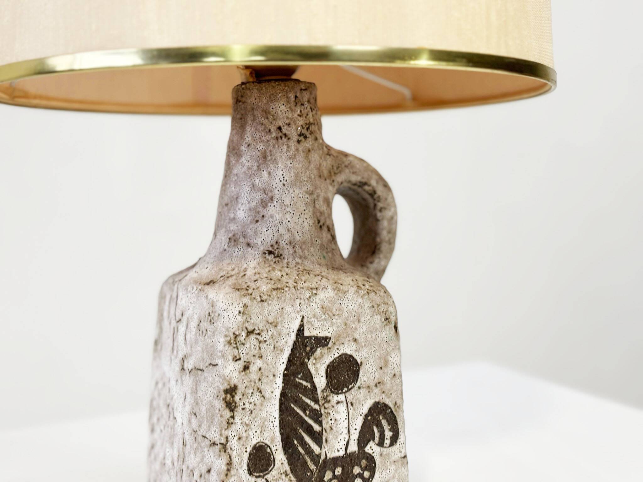 Ceramic French table lamp
