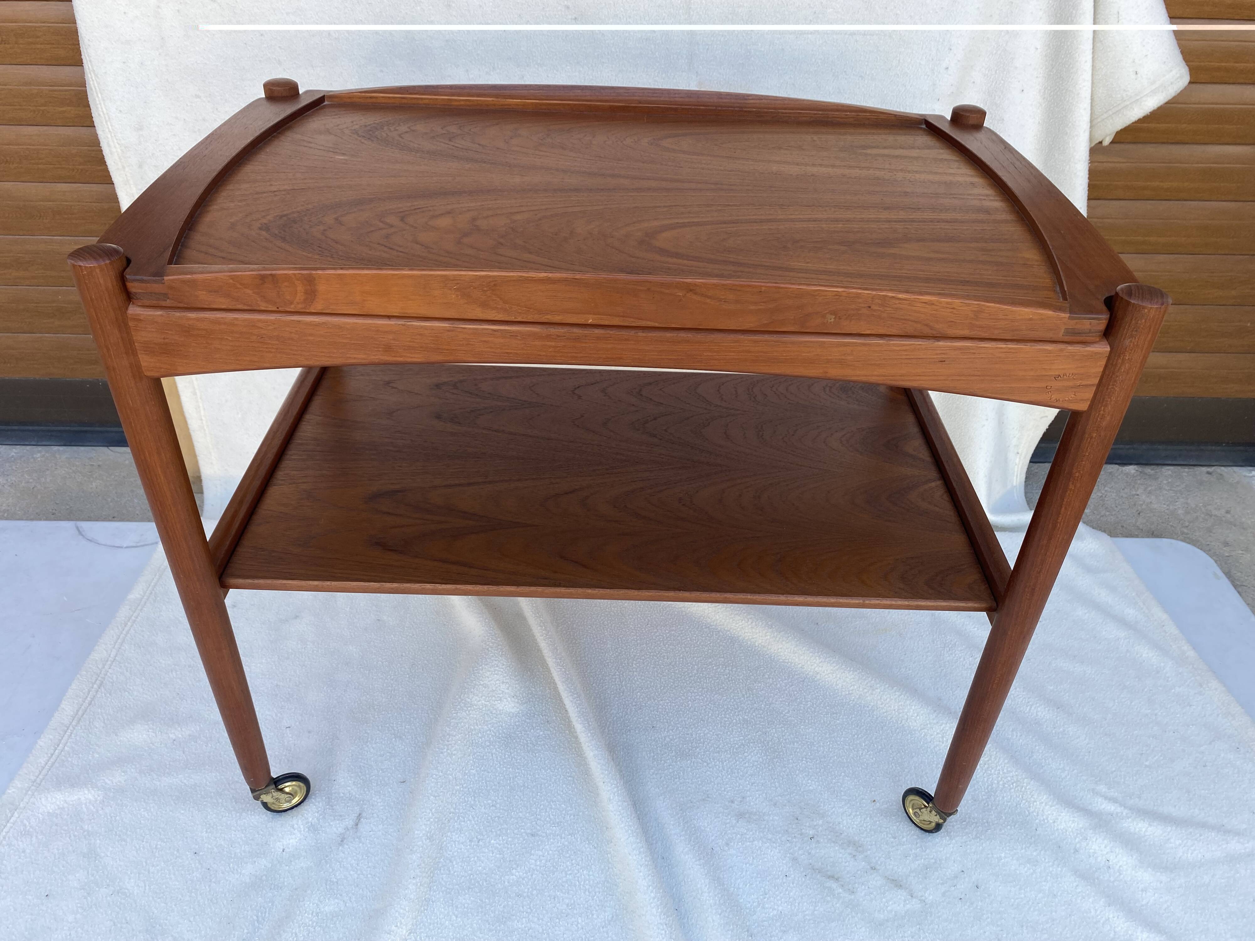 Scandinavian service trolley