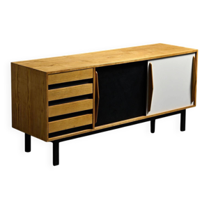 Enfilade Cansado par - circa 1960