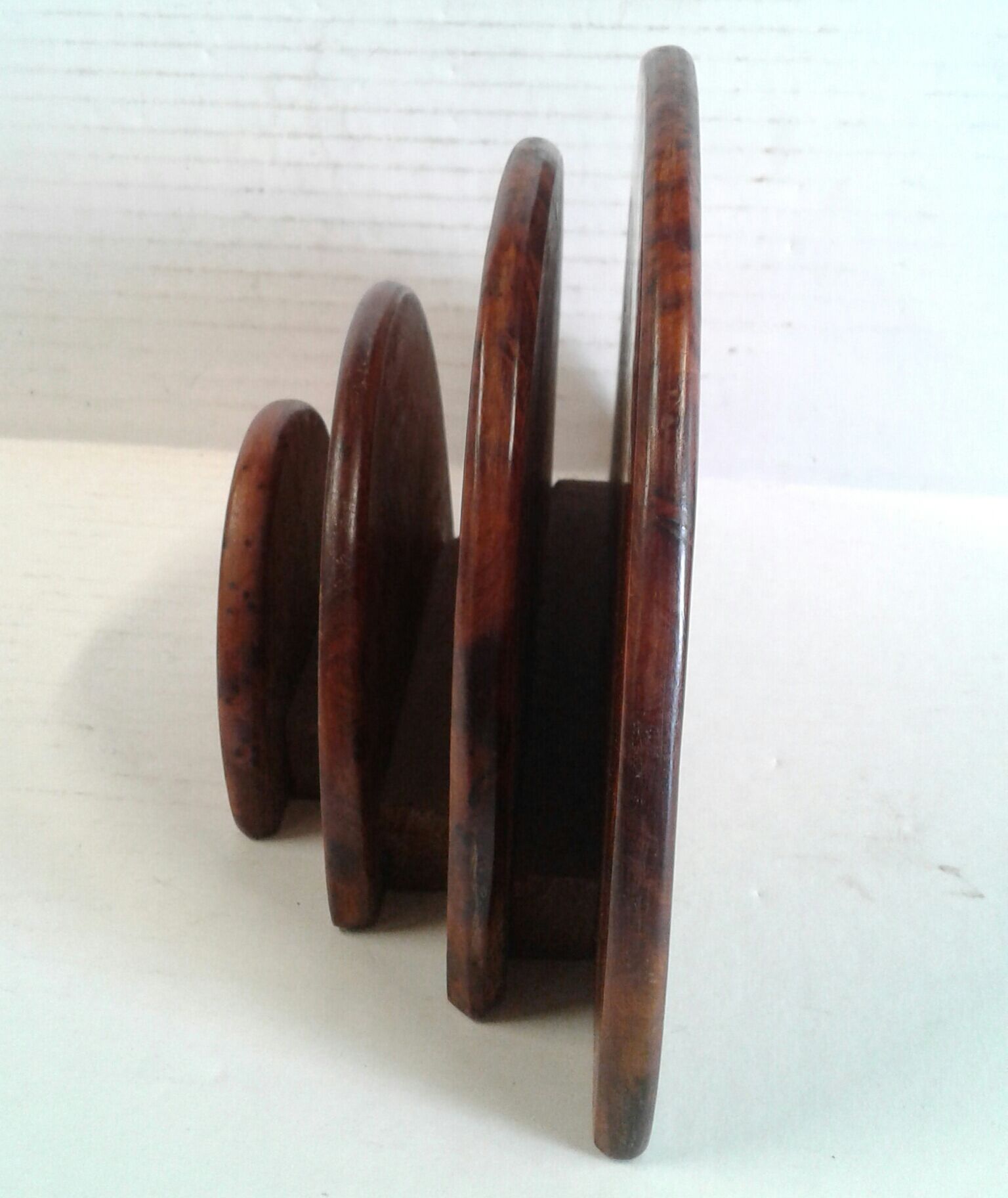 Range mail in a magnifying glass