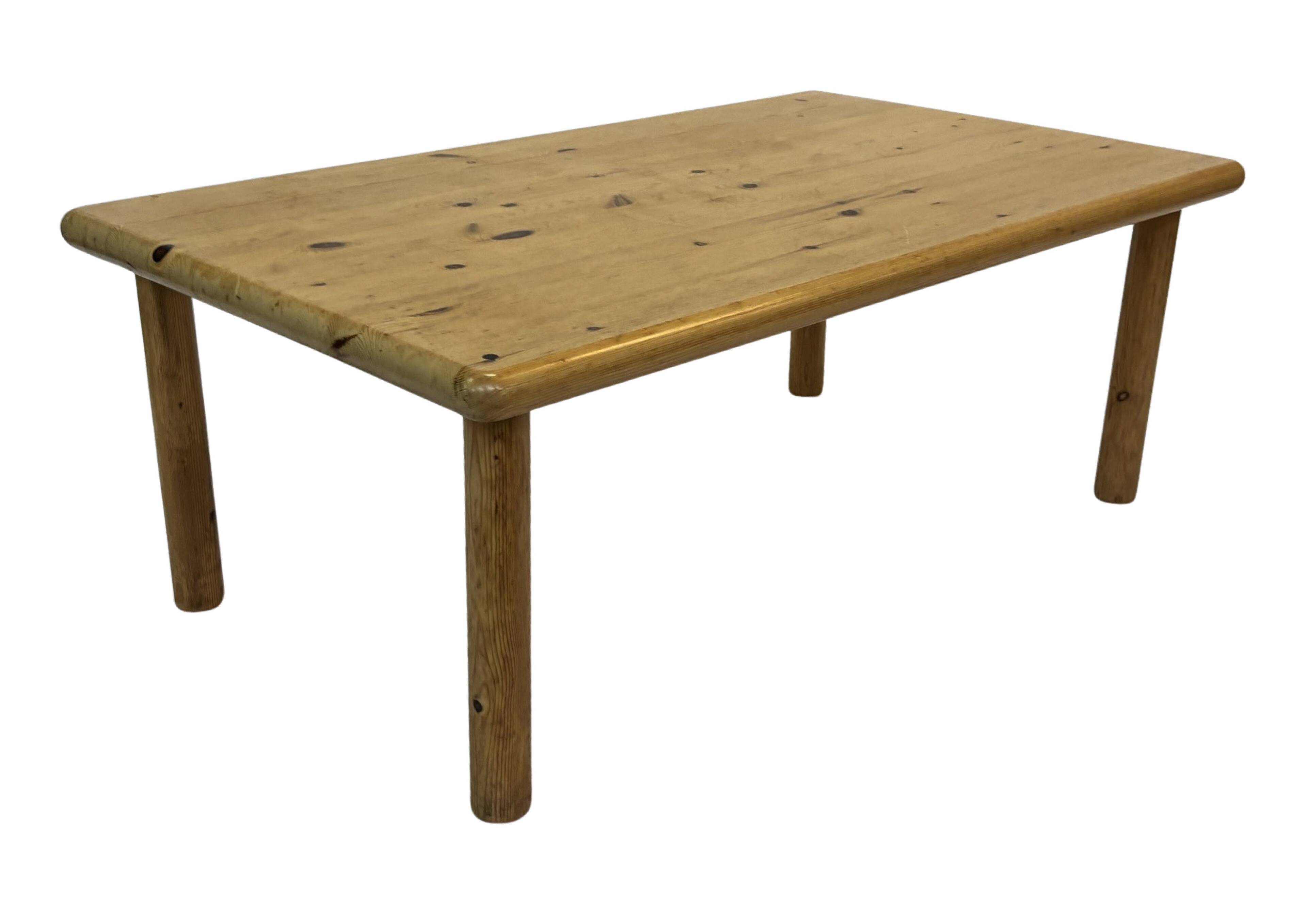 Vintage coffee table in pine 70s minimalist design