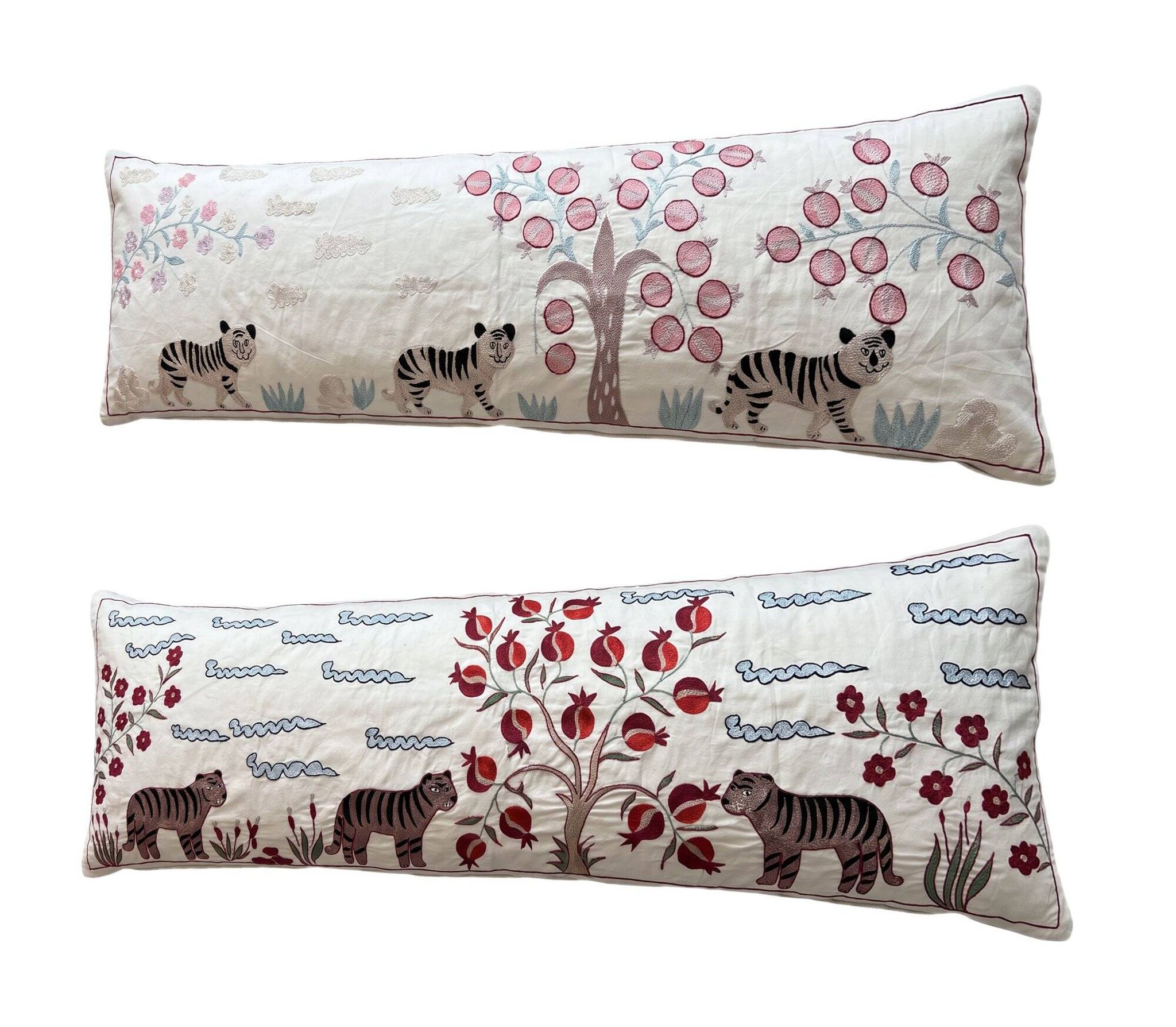 Lot de 2 housses de coussin décoratives brodées