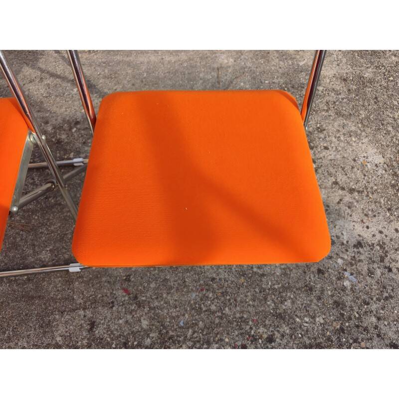 3 folding chairs: Framar