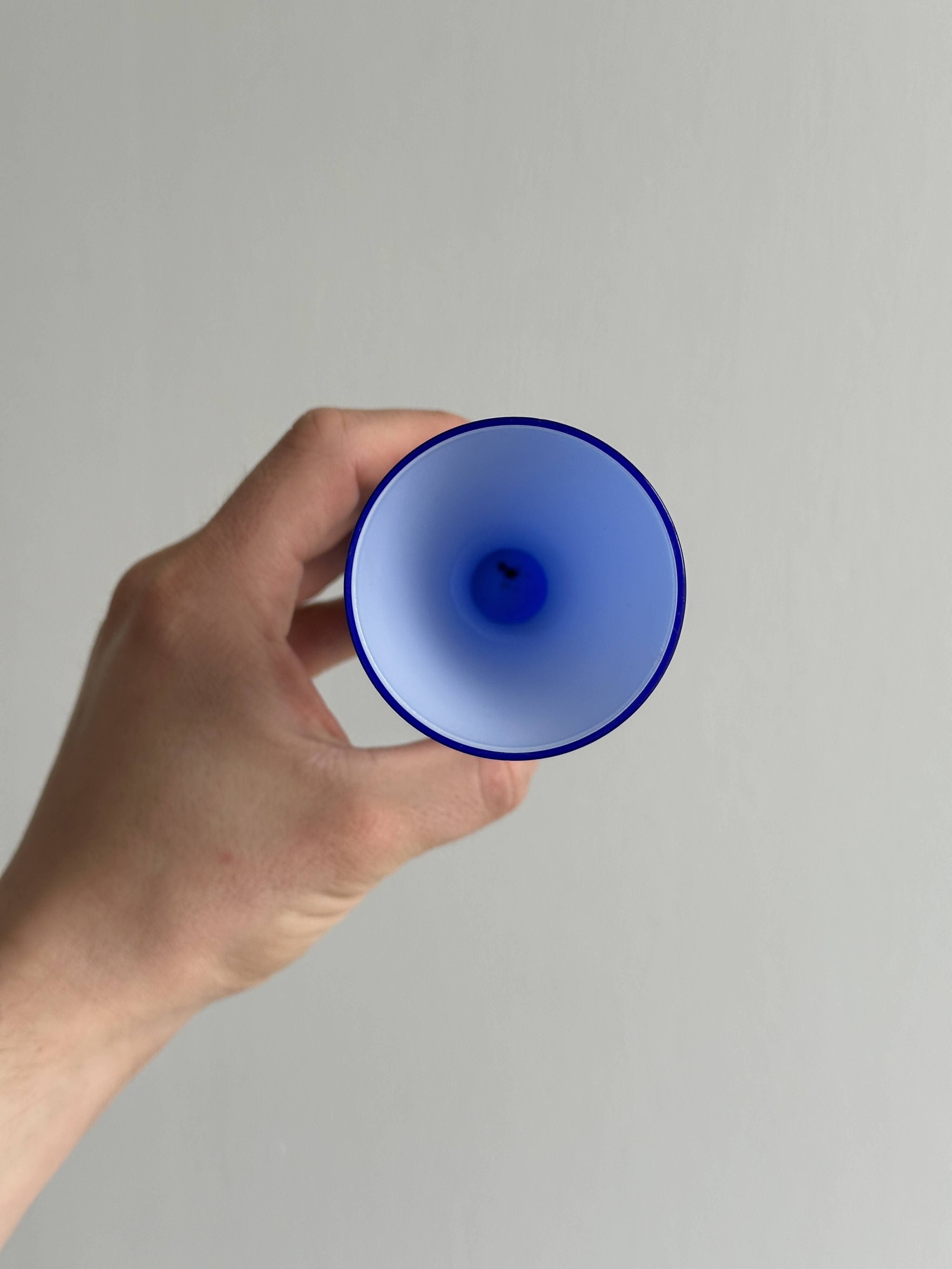 Pair of single-flower vases