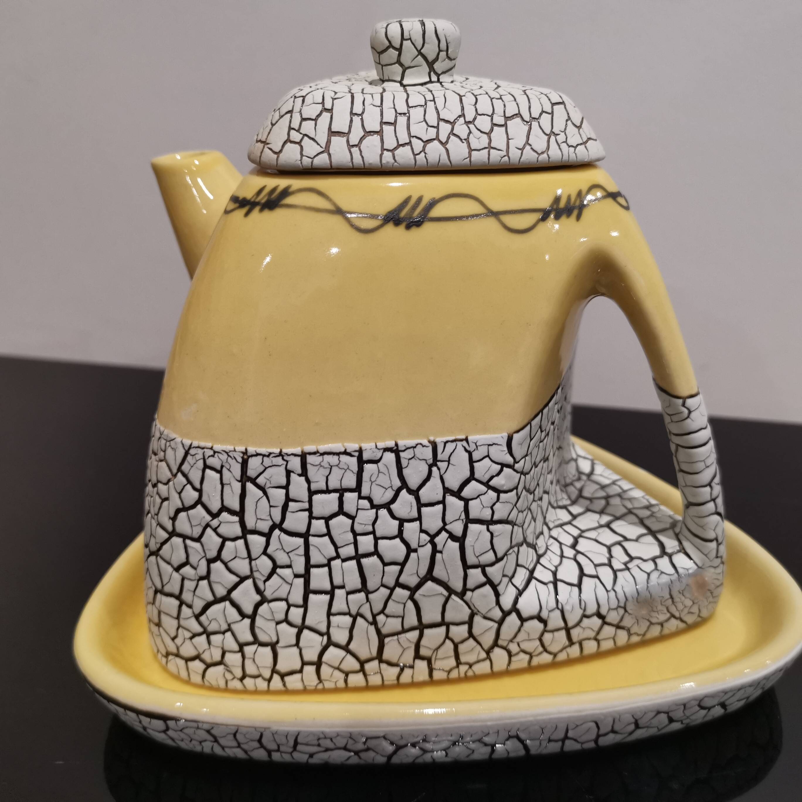 Cracked yellow Bat Trang tea set made in Vietnam