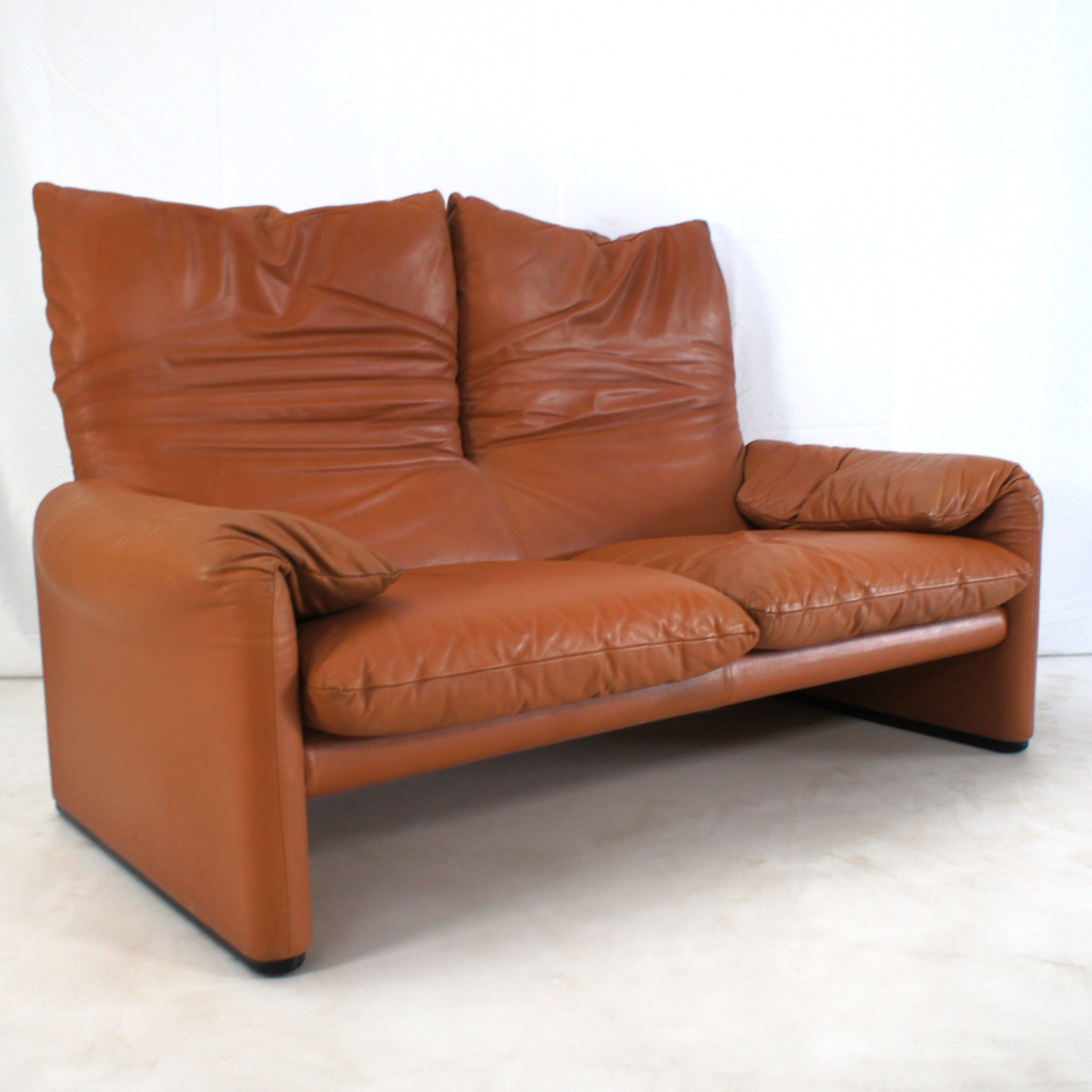 Maralunga leather cognac sofa by Vico Magistretti