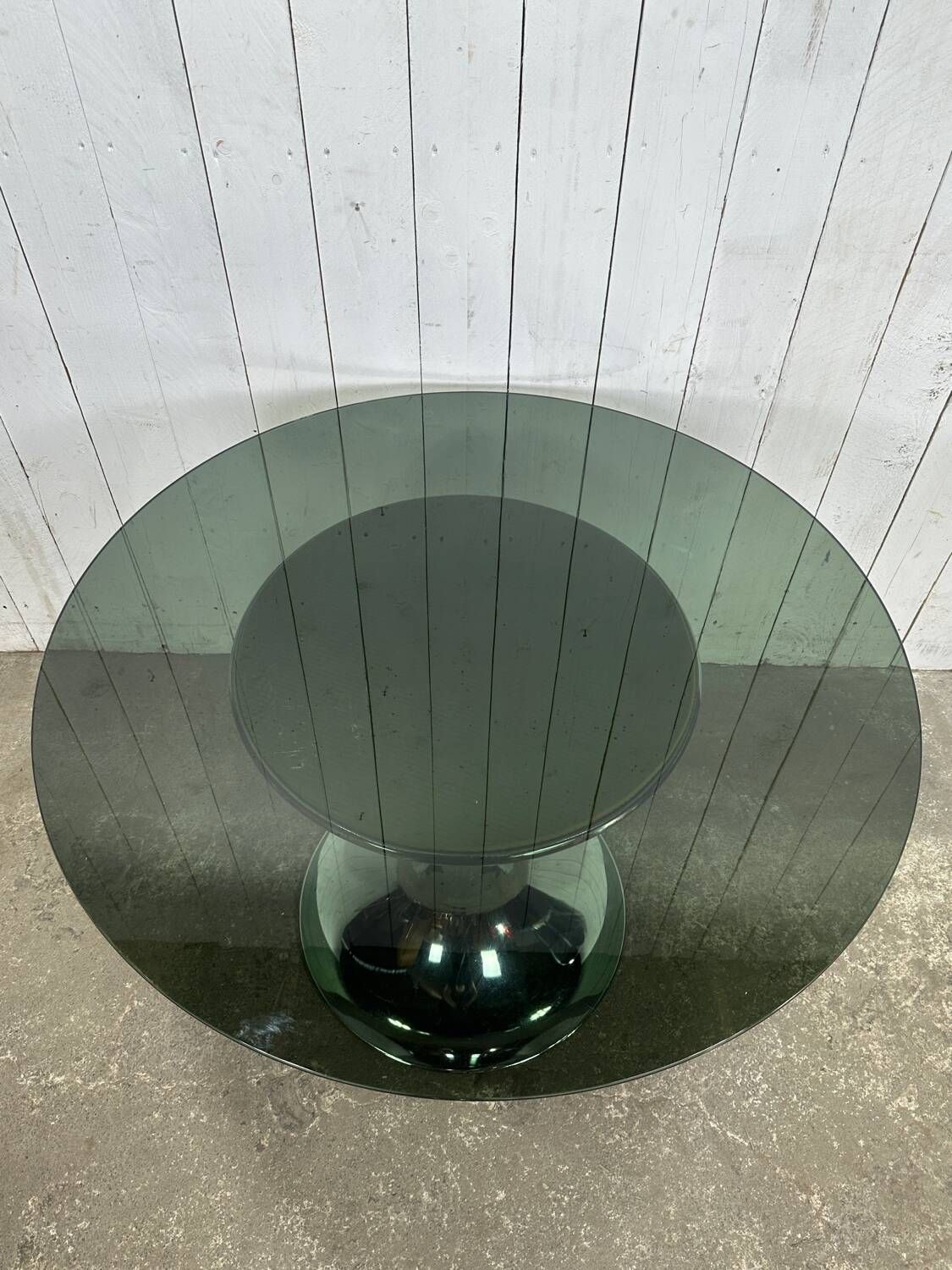 Tulip foot table with smoked glass top attributed to Gastone Rinaldi