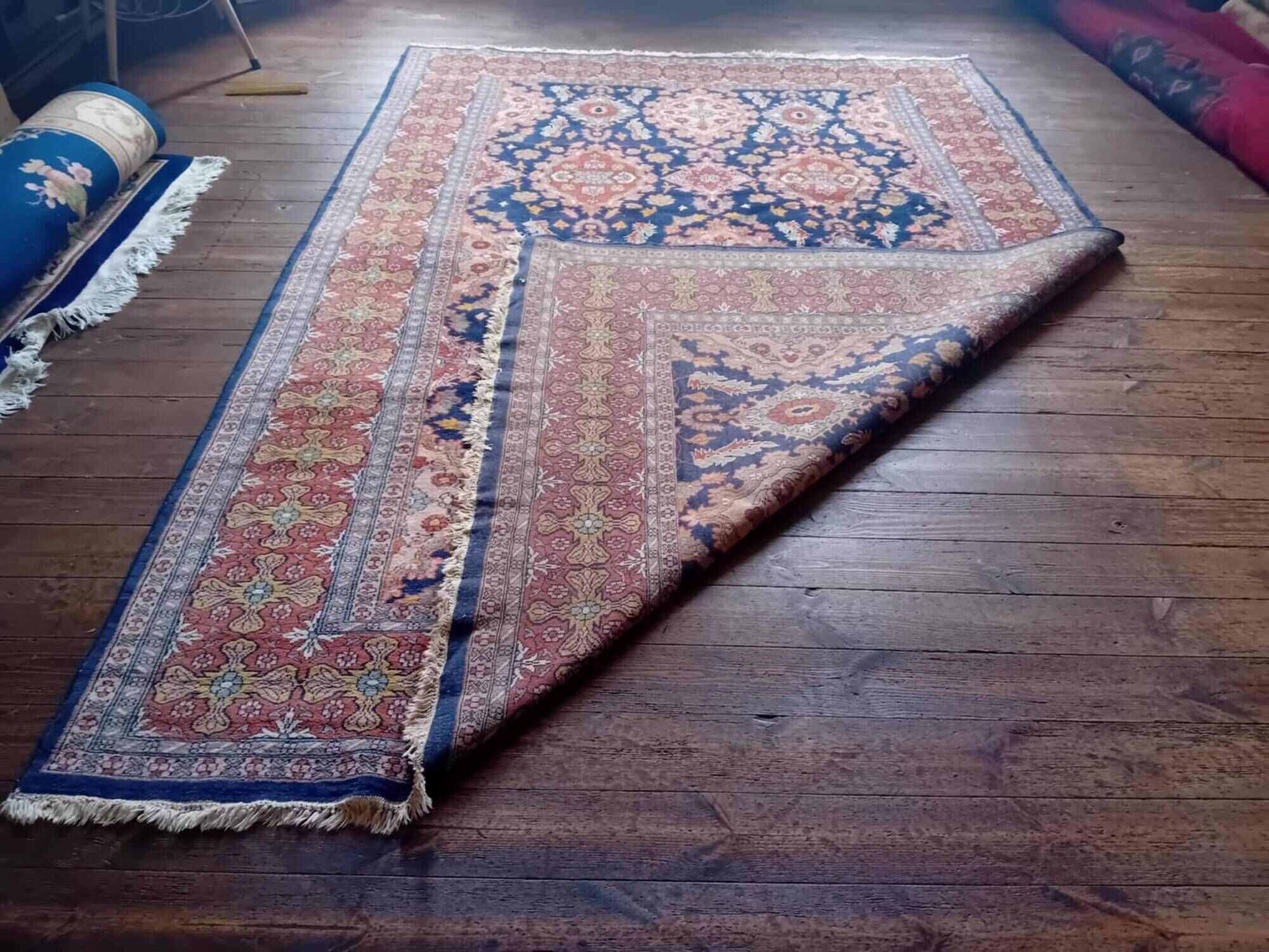Tapis Pakistanais fait main 277x188cm
