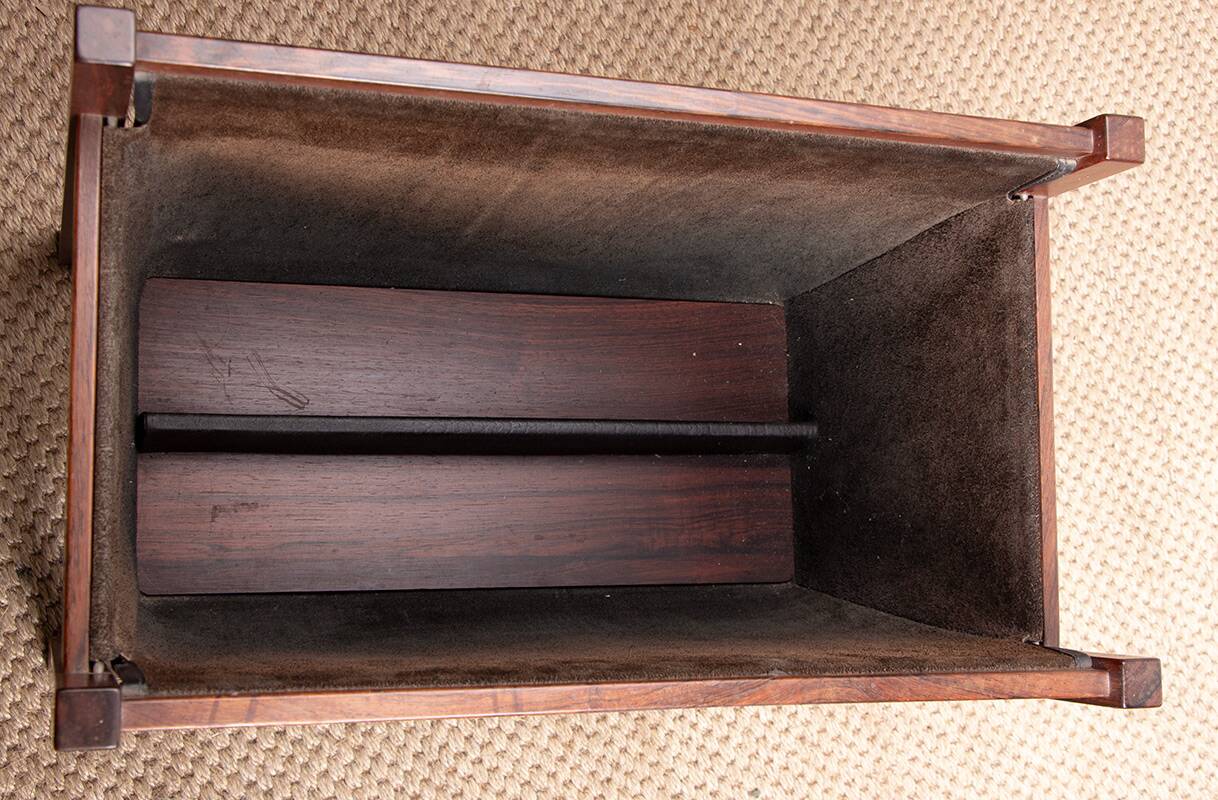Danish magazine rack in rosewood and leather, 1960.