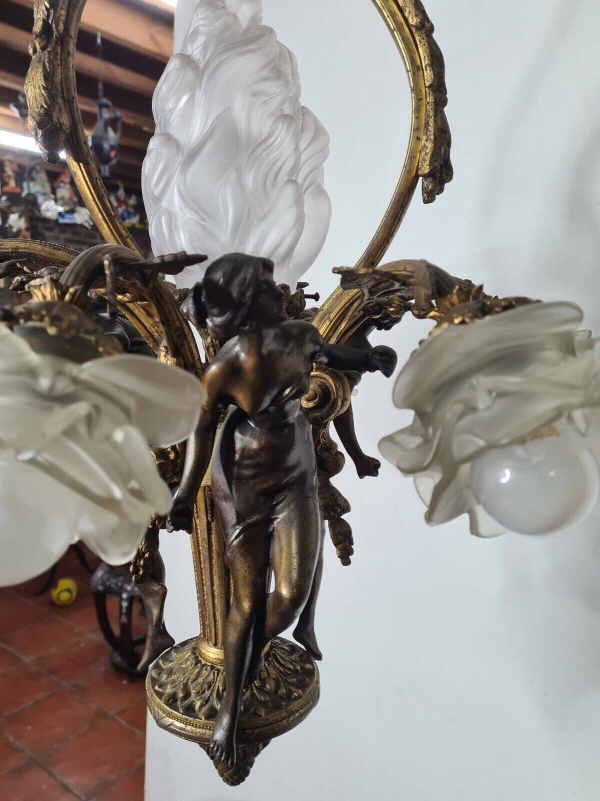 LOUIS XV style chandelier in gilded and patinated bronze with draped women