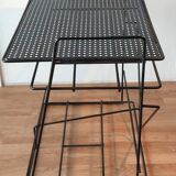 Table desserte en métal noir perforé 1950/1960.