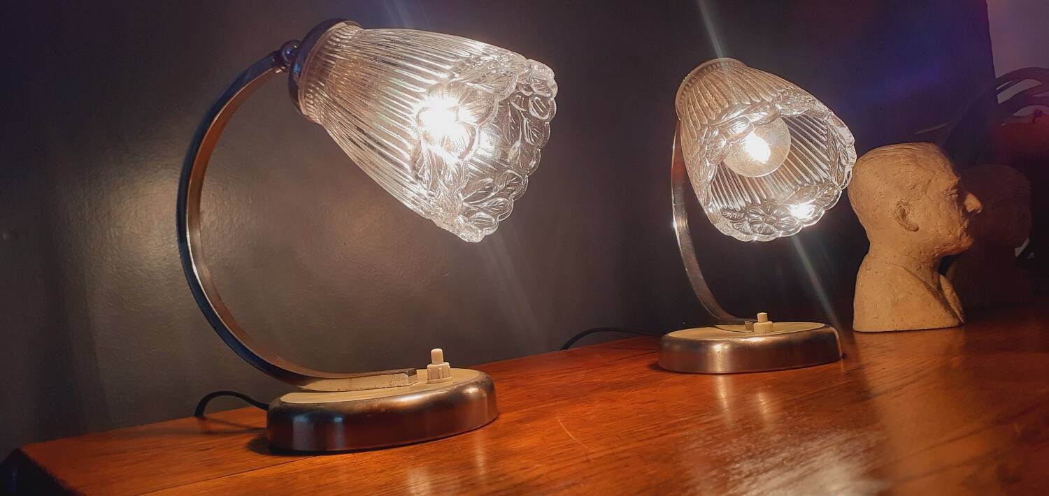 Pair of 40s/50s art deco style lamps/wall lights