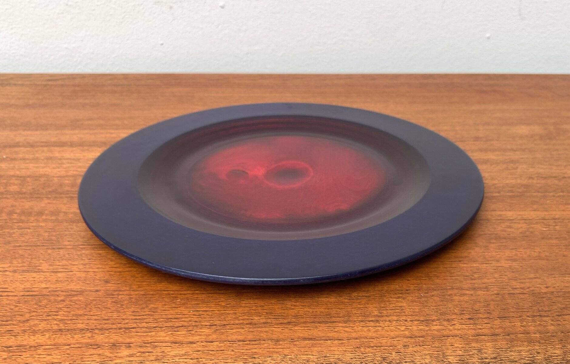 Assiette déco en bouleau finition vintage de Tailio Design, Finlande, années 1970