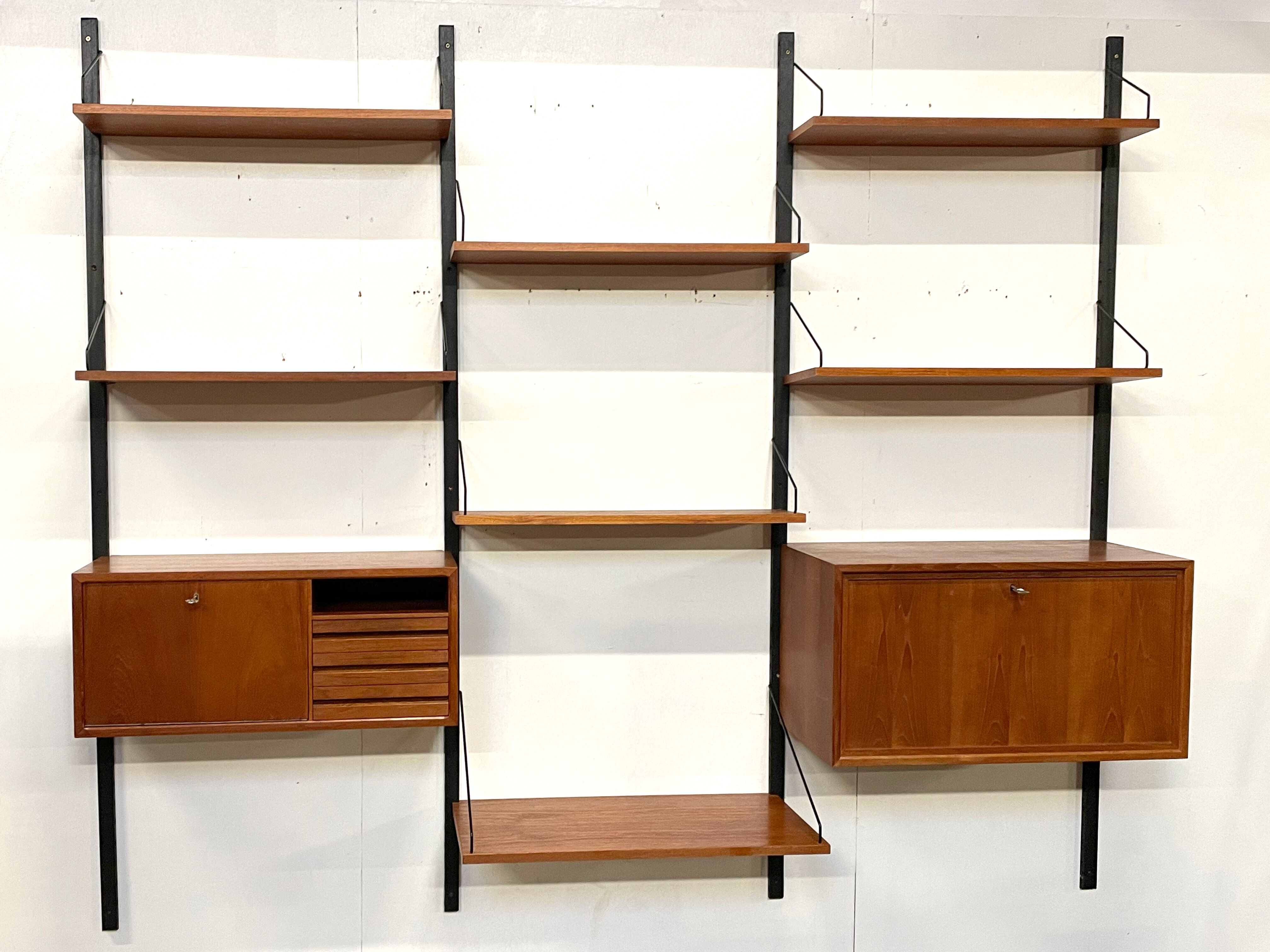 Poul Cadovius Royal System Mural Set