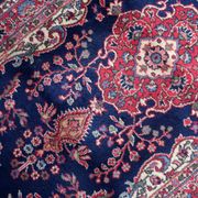 Tapis Kerman antique en laine bleue et rouge