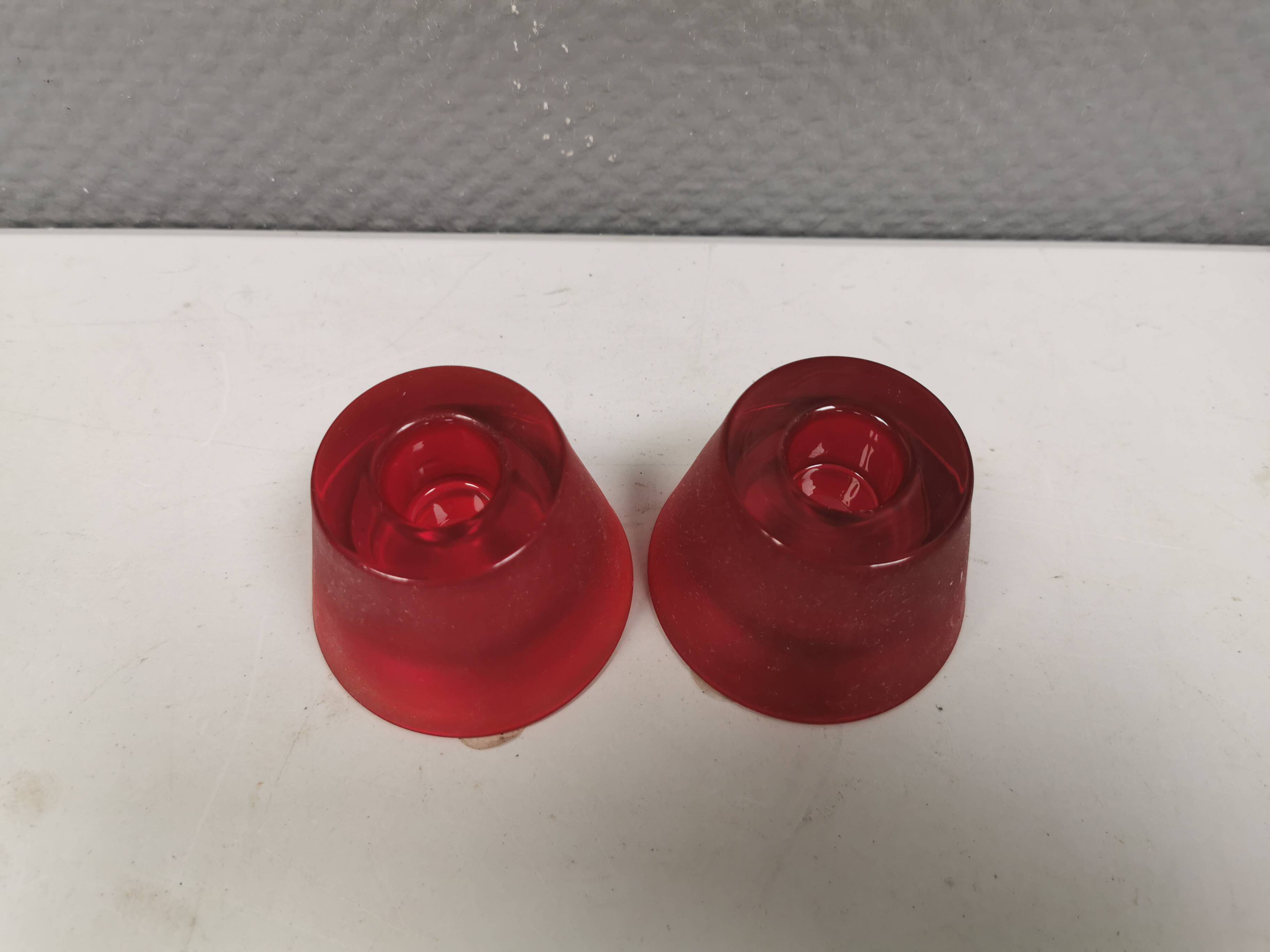 Reversible glass candlesticks with a conical shape for tealights or candles