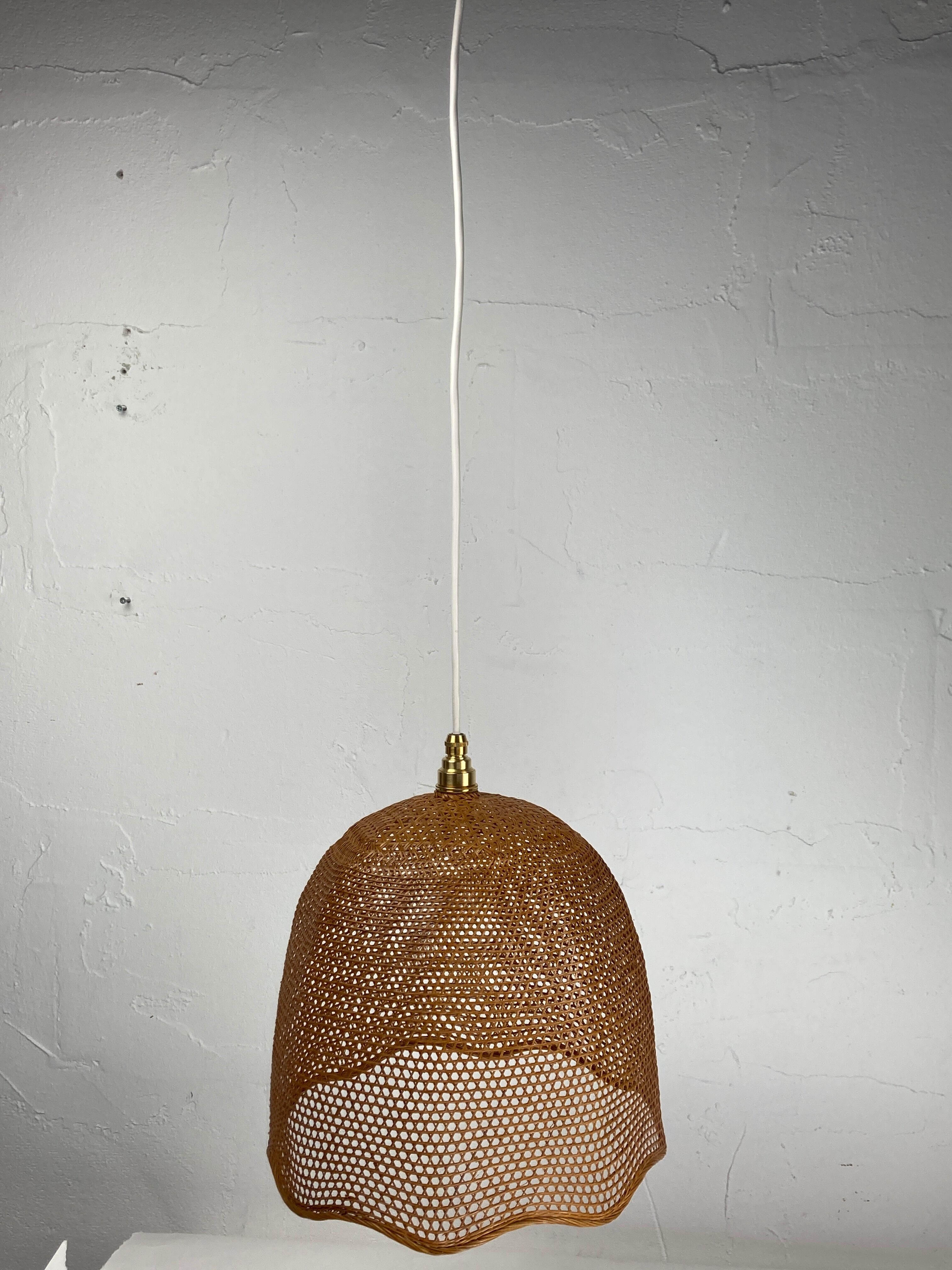 Beehive webbing rattan wicker pendant hanging lamp, 1930s