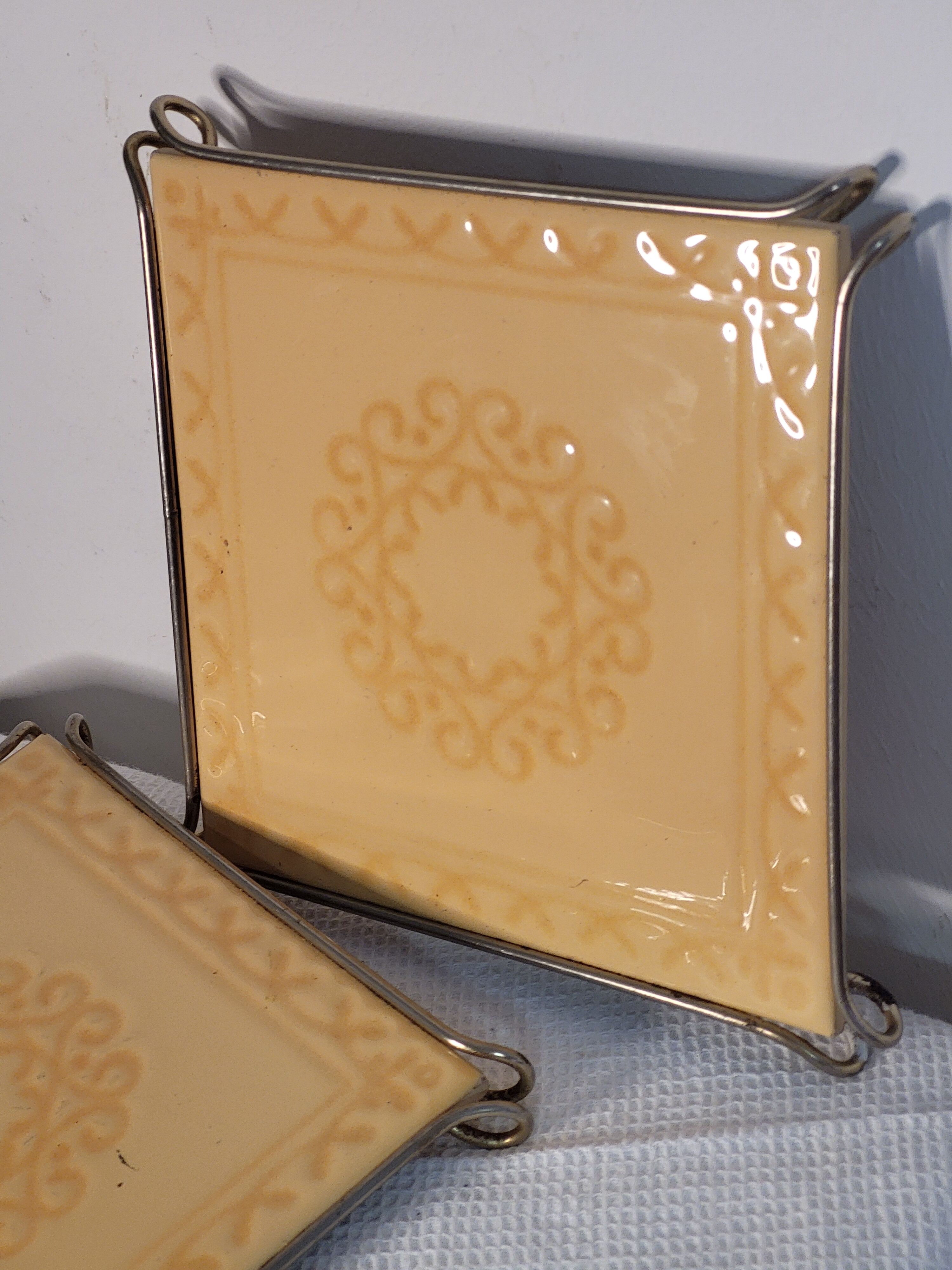 Trivet