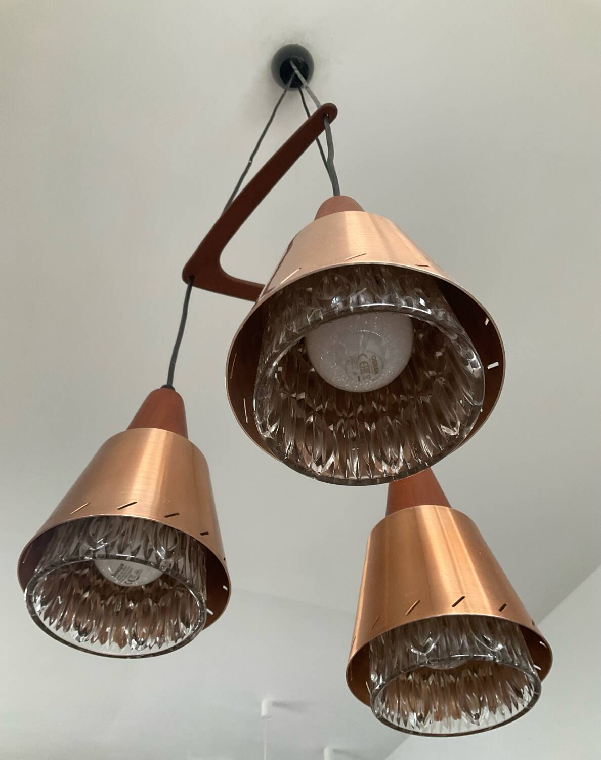 Scandinavian Boomerang chandelier from the 60s in teak, metal and glass