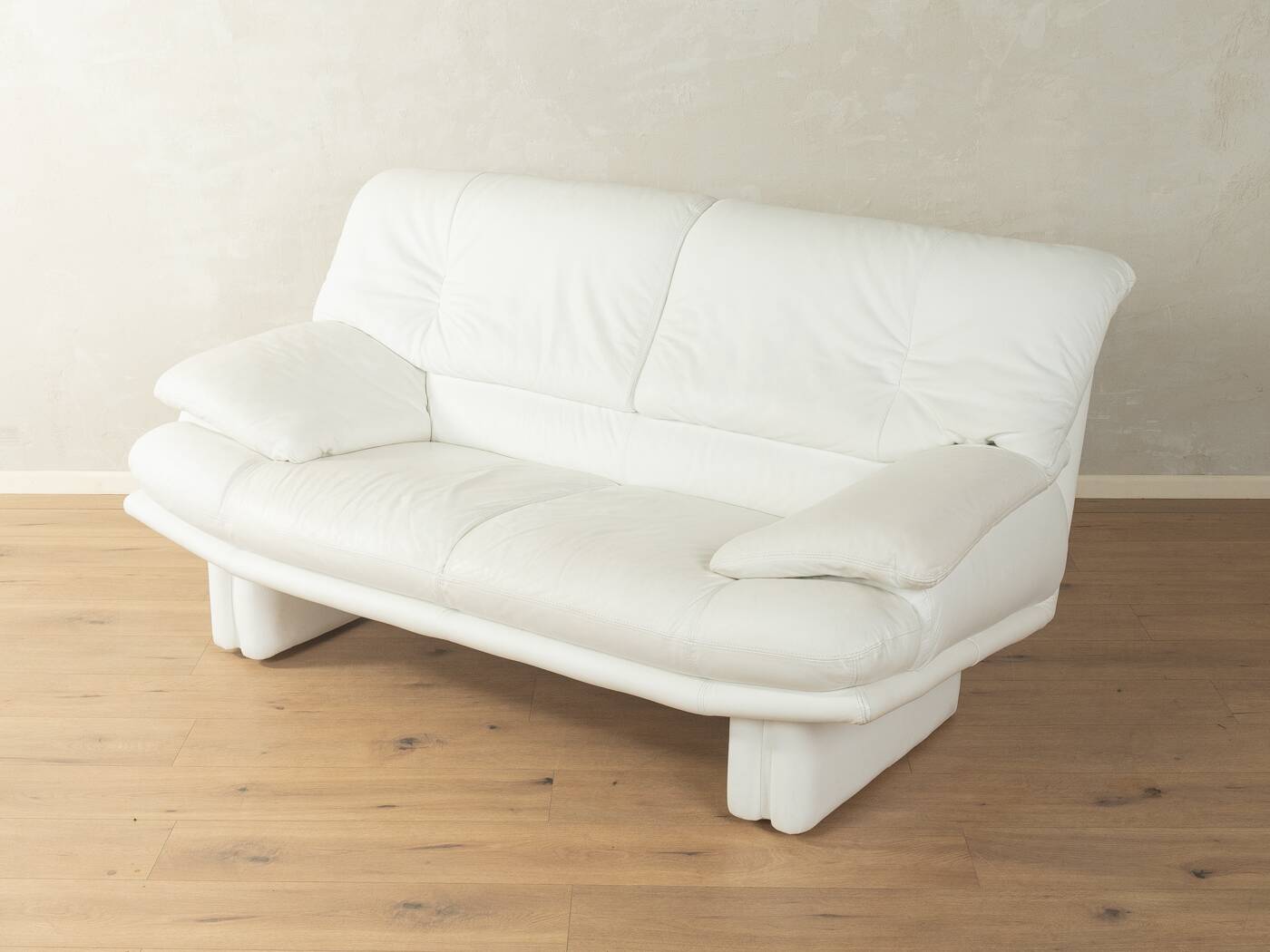 Postmodern sofa by Nicoletti Salotti from the 1980s