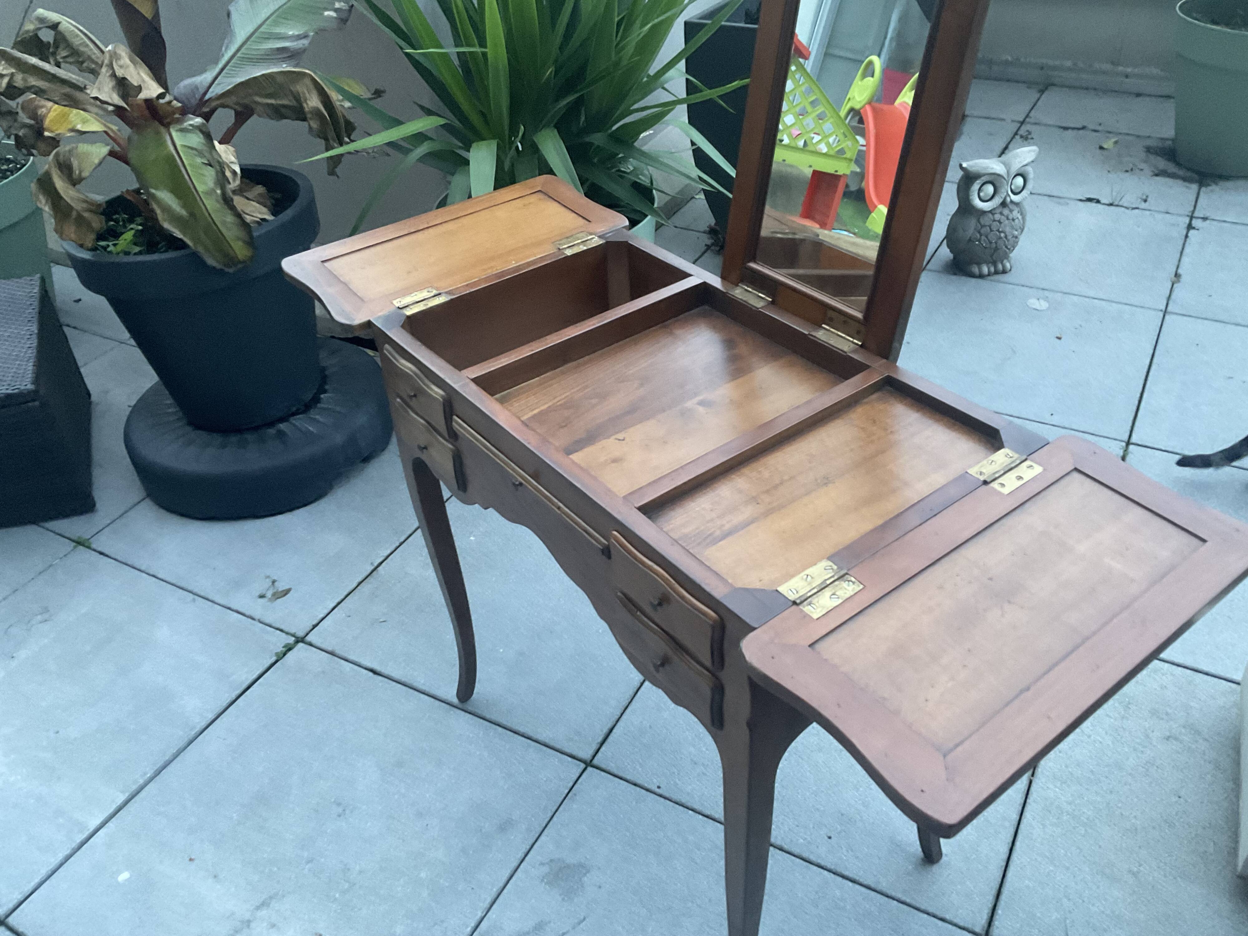 Beautiful dressing table and desk