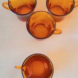 Amber arcopal cups 70s