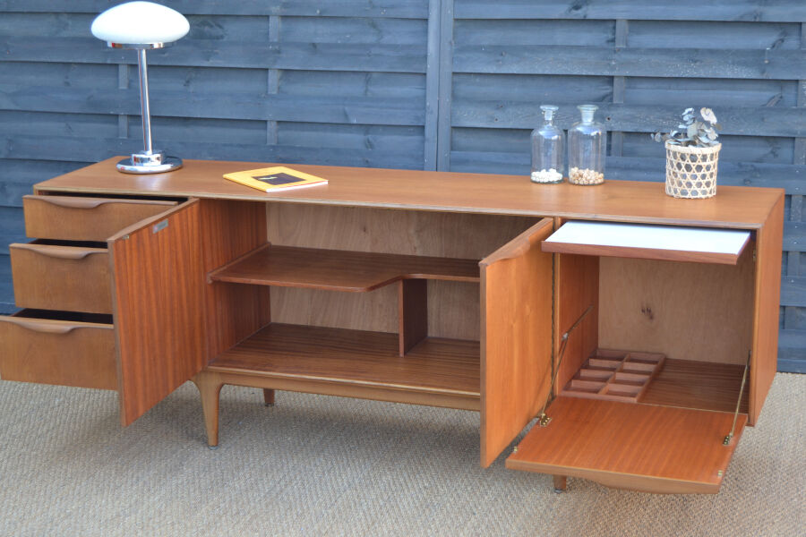 Enfilade par McIntosh en teck clair * 201,5 cm