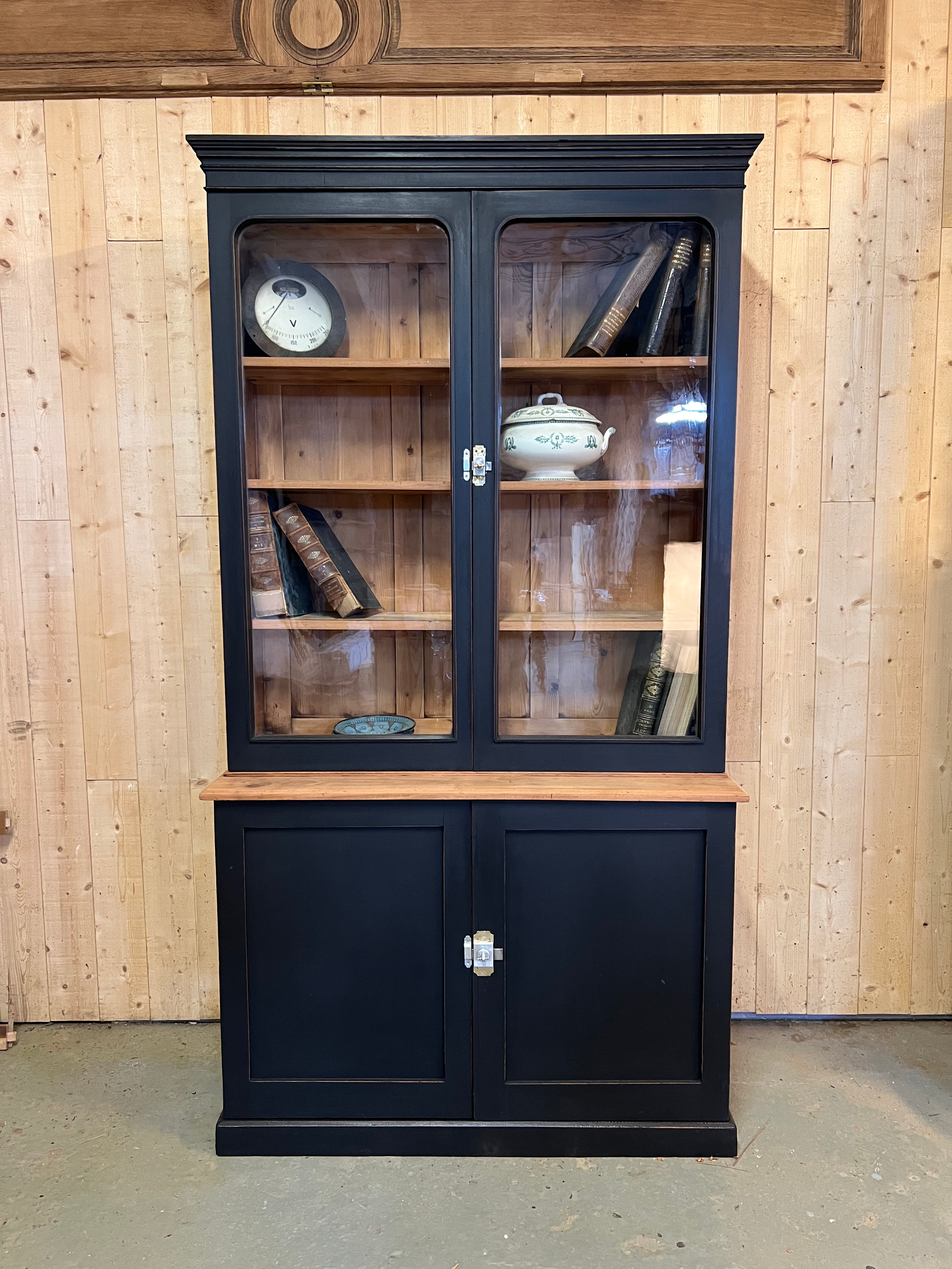 English two-body dresser