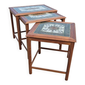 Set 3 vintage Danish nesting tables - teak tiles